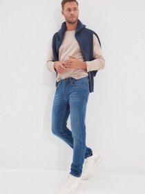 Завужені джинси Trendyol Slim модель TMNAW22JE0062/Indigo Фото