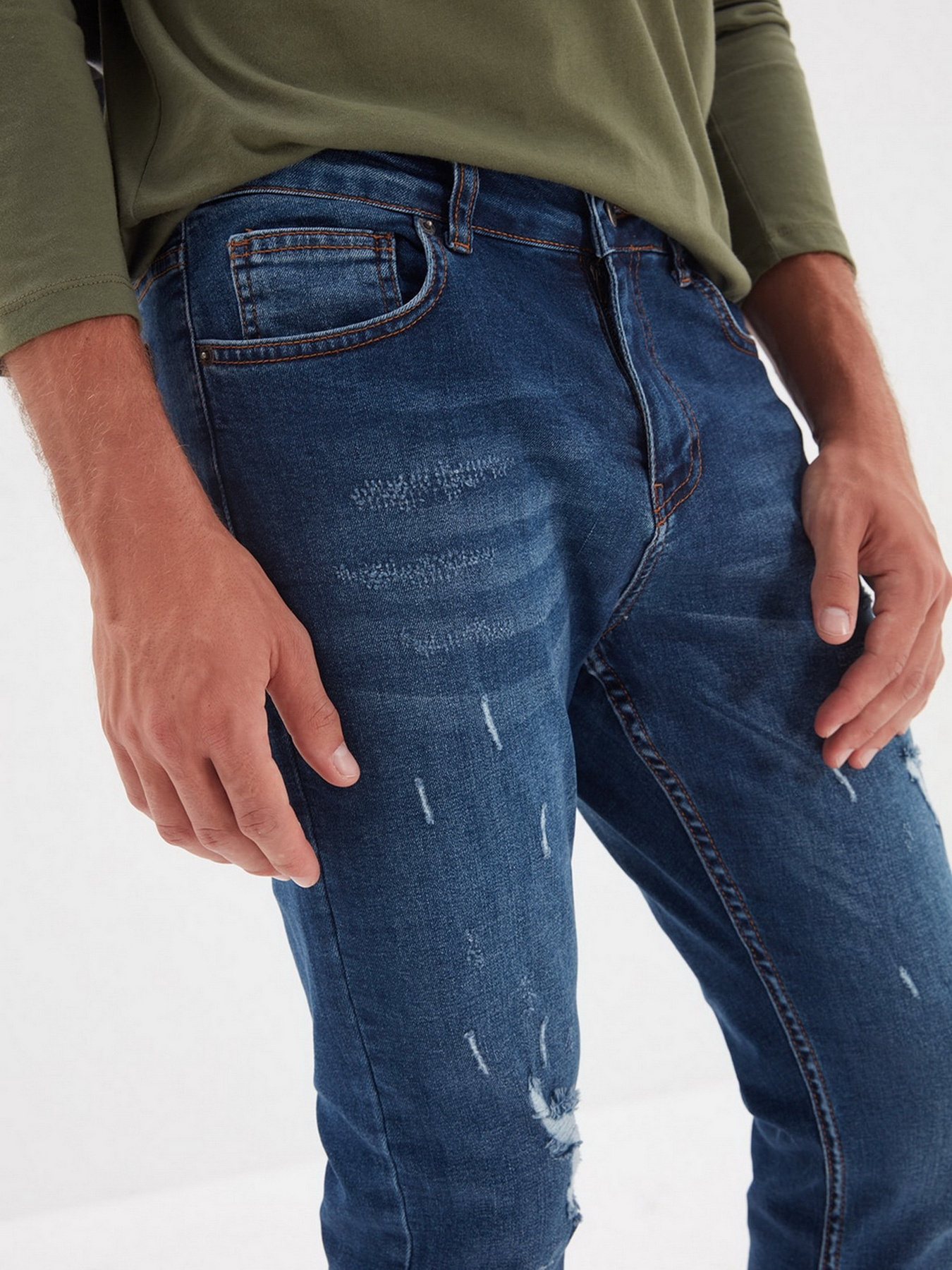 Скіні джинси Trendyol Skinny модель TMNAW22JE0063/Indigo Фото