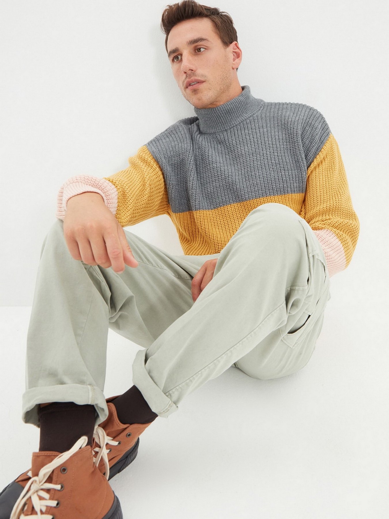 Свитер Trendyol модель TMNAW22KZ0139/Gri Фото