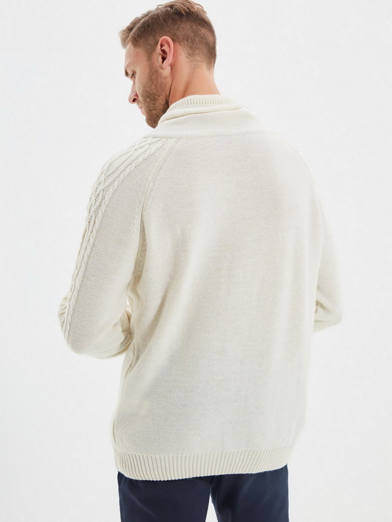 Джемпер Trendyol модель TMNAW22KZ0287/Ekru Фото