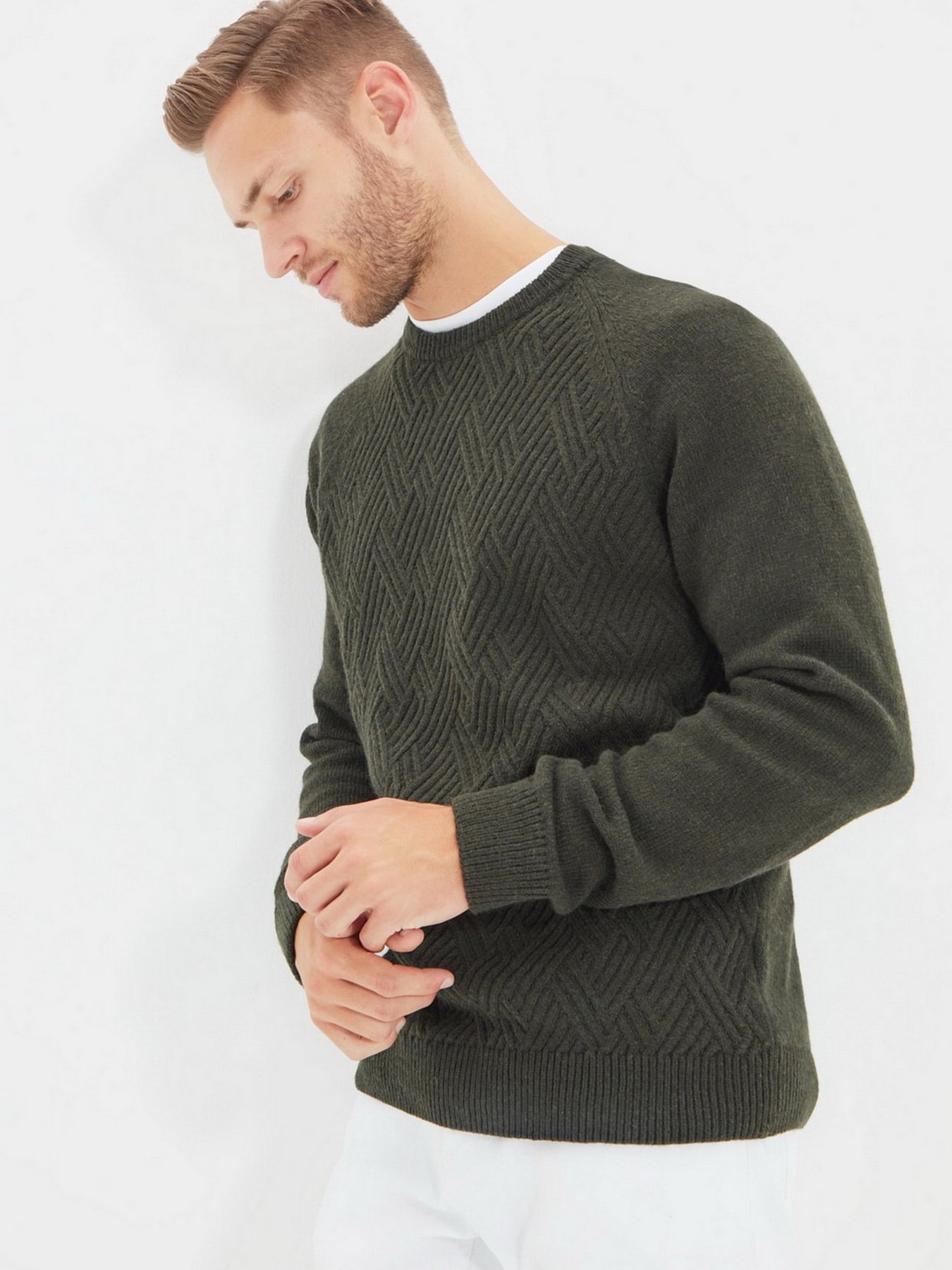 Джемпер Trendyol модель TMNAW22KZ0290/Haki Джемпер Trendyol модель TMNAW22KZ0290/Haki Фото