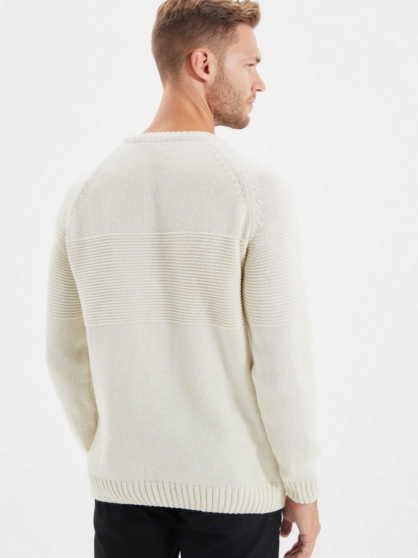 Джемпер Trendyol модель TMNAW22KZ0320/Beyaz Фото