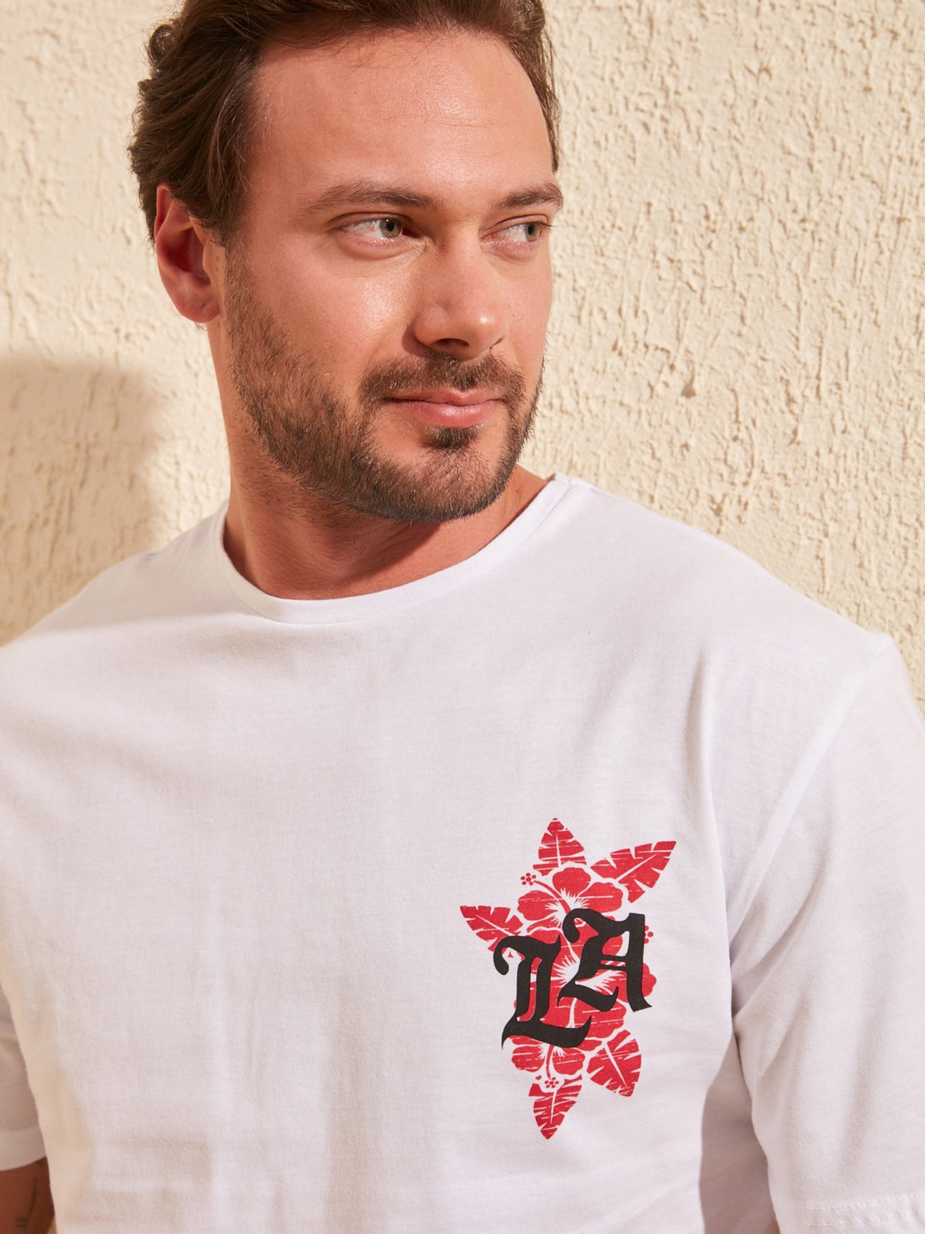 Футболки и поло Trendyol модель TMNSS20TS1103/Beyaz Фото