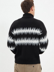 Джемпер Trendyol модель TMNAW22KZ0332/Siyah Джемпер Trendyol модель TMNAW22KZ0332/Siyah Фото