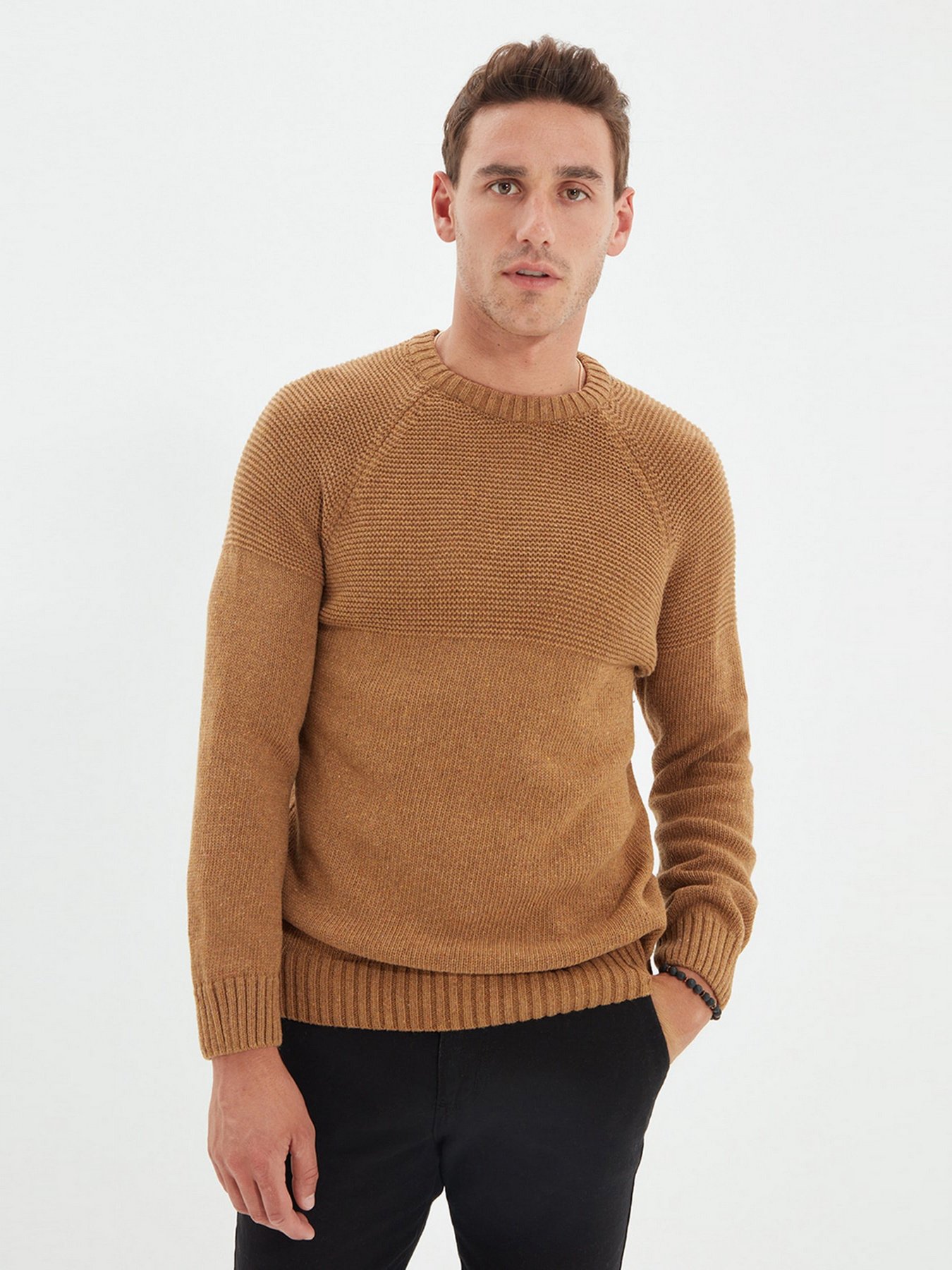Джемпер Trendyol модель TMNAW22KZ0391/Camel Джемпер Trendyol модель TMNAW22KZ0391/Camel Фото