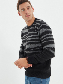 Джемпер Trendyol модель TMNAW22KZ0566/Siyah Джемпер Trendyol модель TMNAW22KZ0566/Siyah Фото