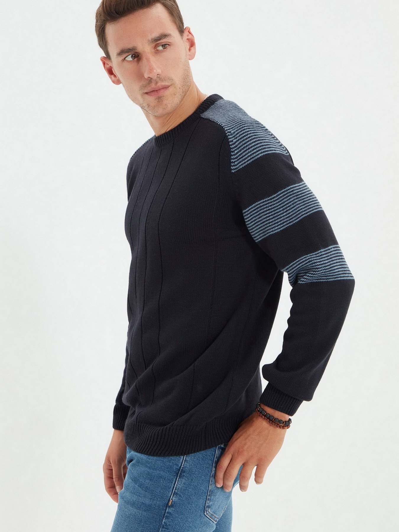 Джемпер Trendyol модель TMNAW22KZ0602/Lacivert Фото