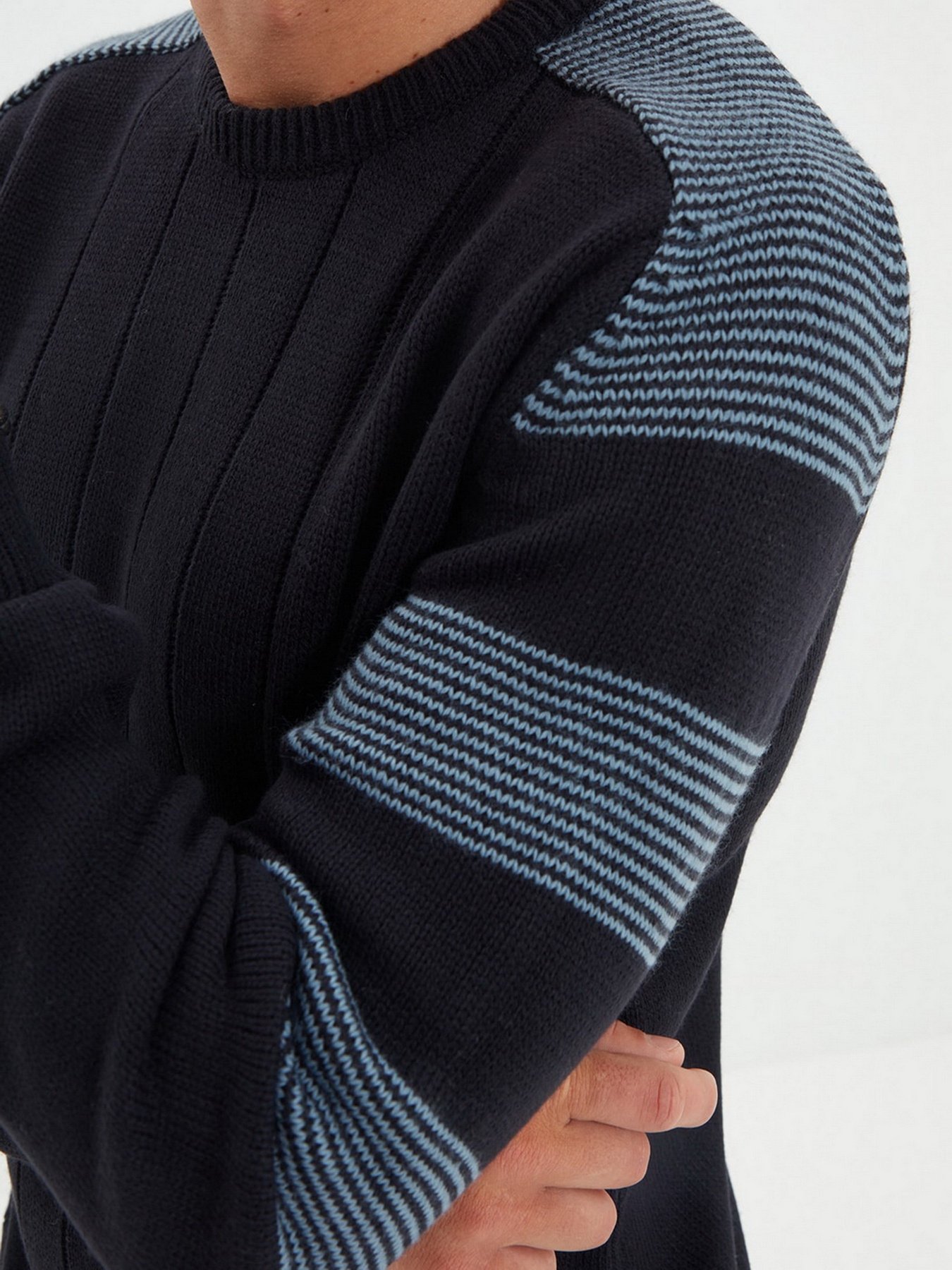 Джемпер Trendyol модель TMNAW22KZ0602/Lacivert Джемпер Trendyol модель TMNAW22KZ0602/Lacivert Фото