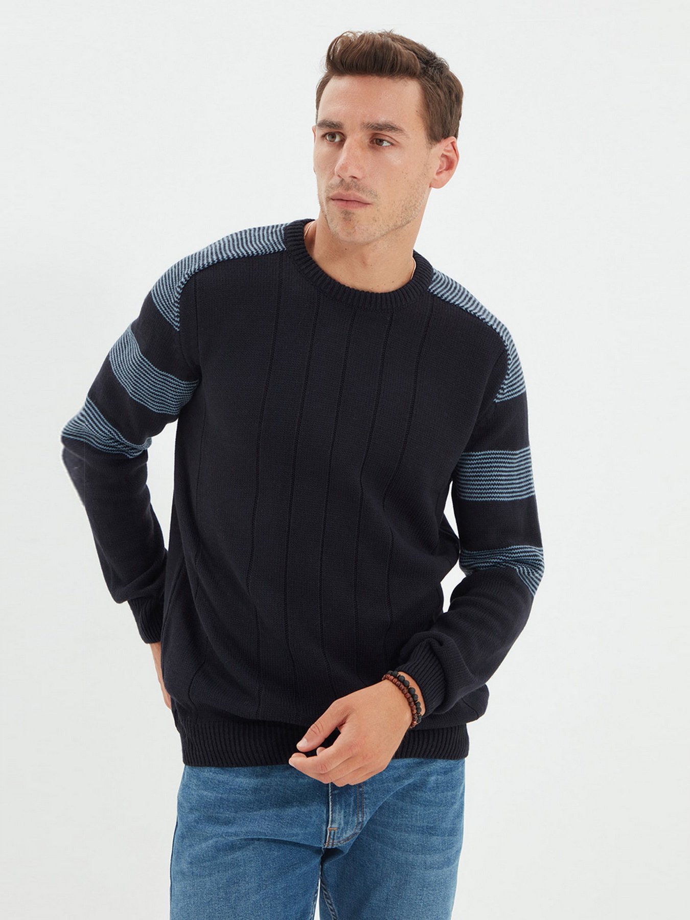 Джемпер Trendyol модель TMNAW22KZ0602/Lacivert Джемпер Trendyol модель TMNAW22KZ0602/Lacivert Фото