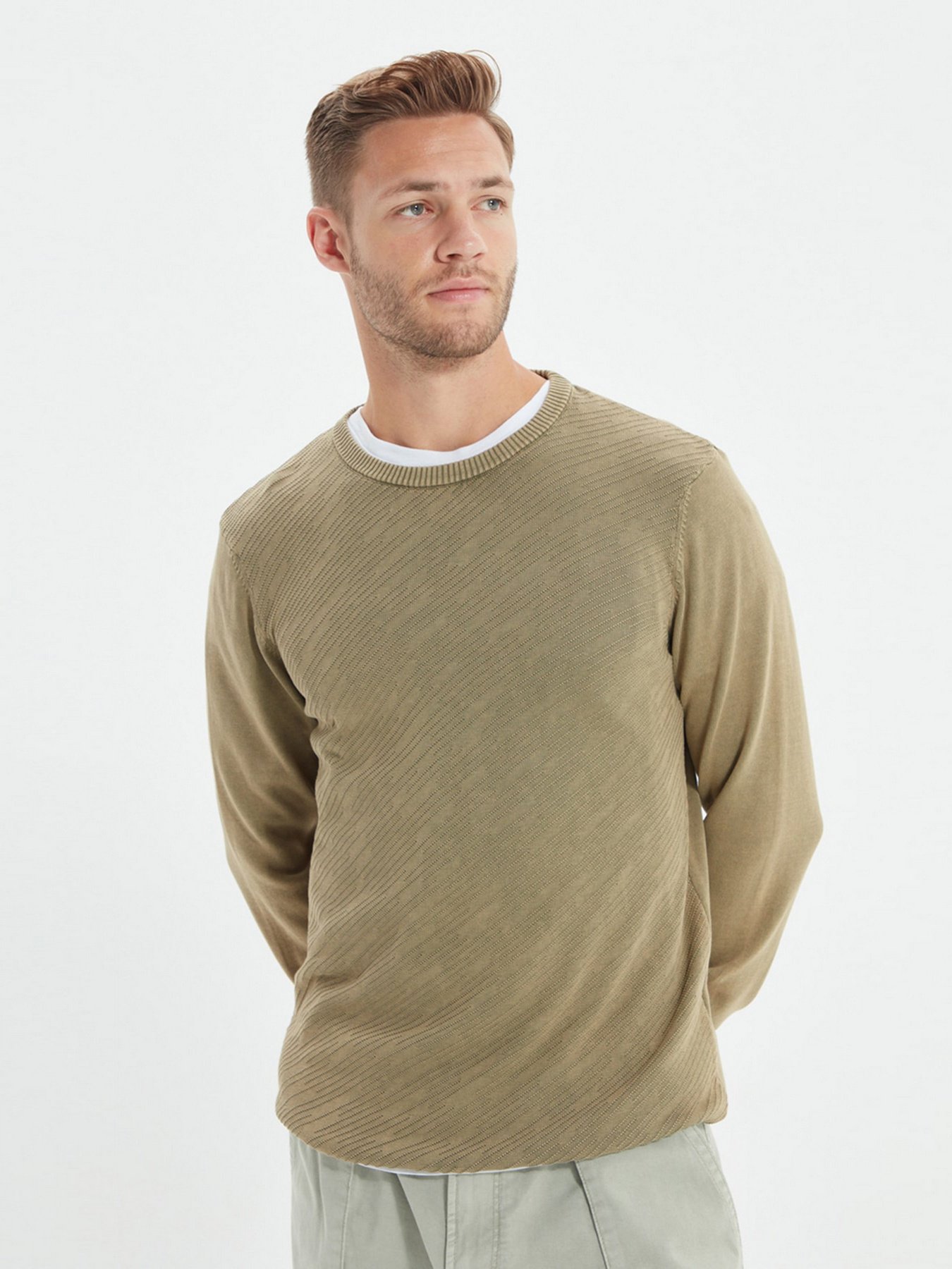 Джемпер Trendyol модель TMNAW22KZ0683/Vizon Джемпер Trendyol модель TMNAW22KZ0683/Vizon Фото