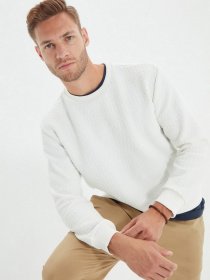 Свитшот Trendyol модель TMNAW22SW0330/Beyaz Фото