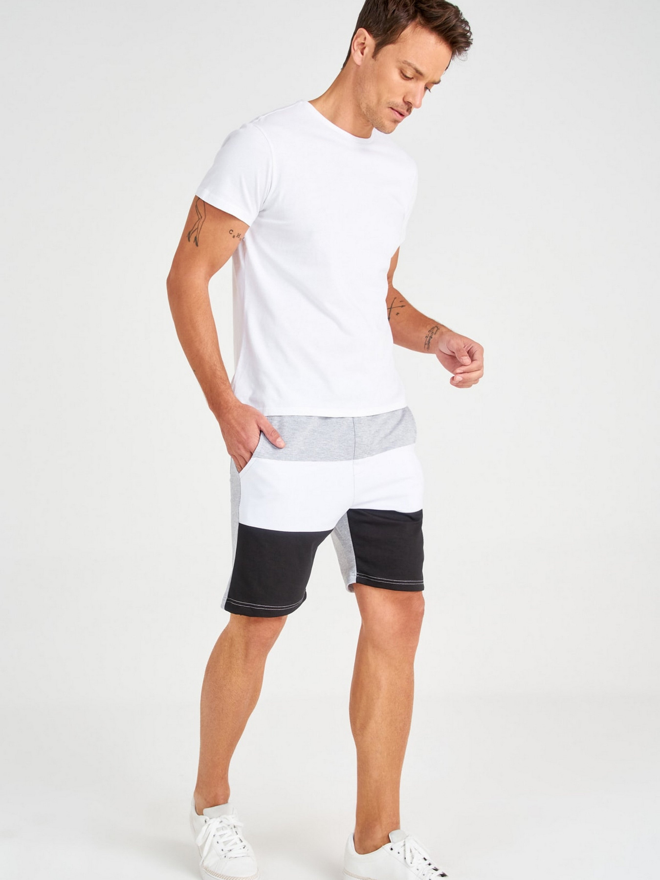 Шорты Trendyol модель TMNSS20SR0072/Gri Фото