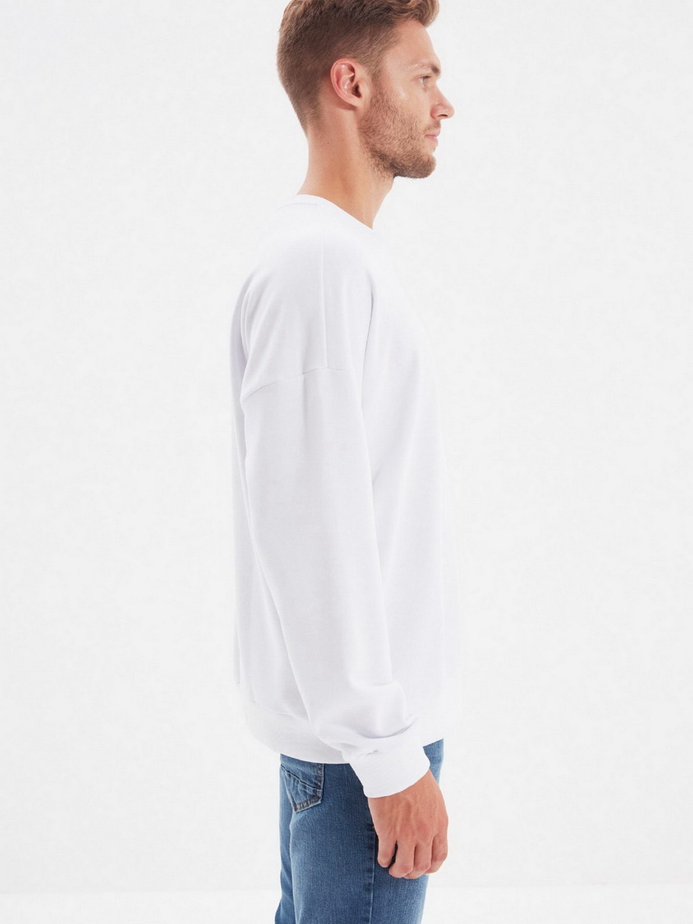 Свитшот Trendyol модель TMNAW22SW0612/Beyaz Фото