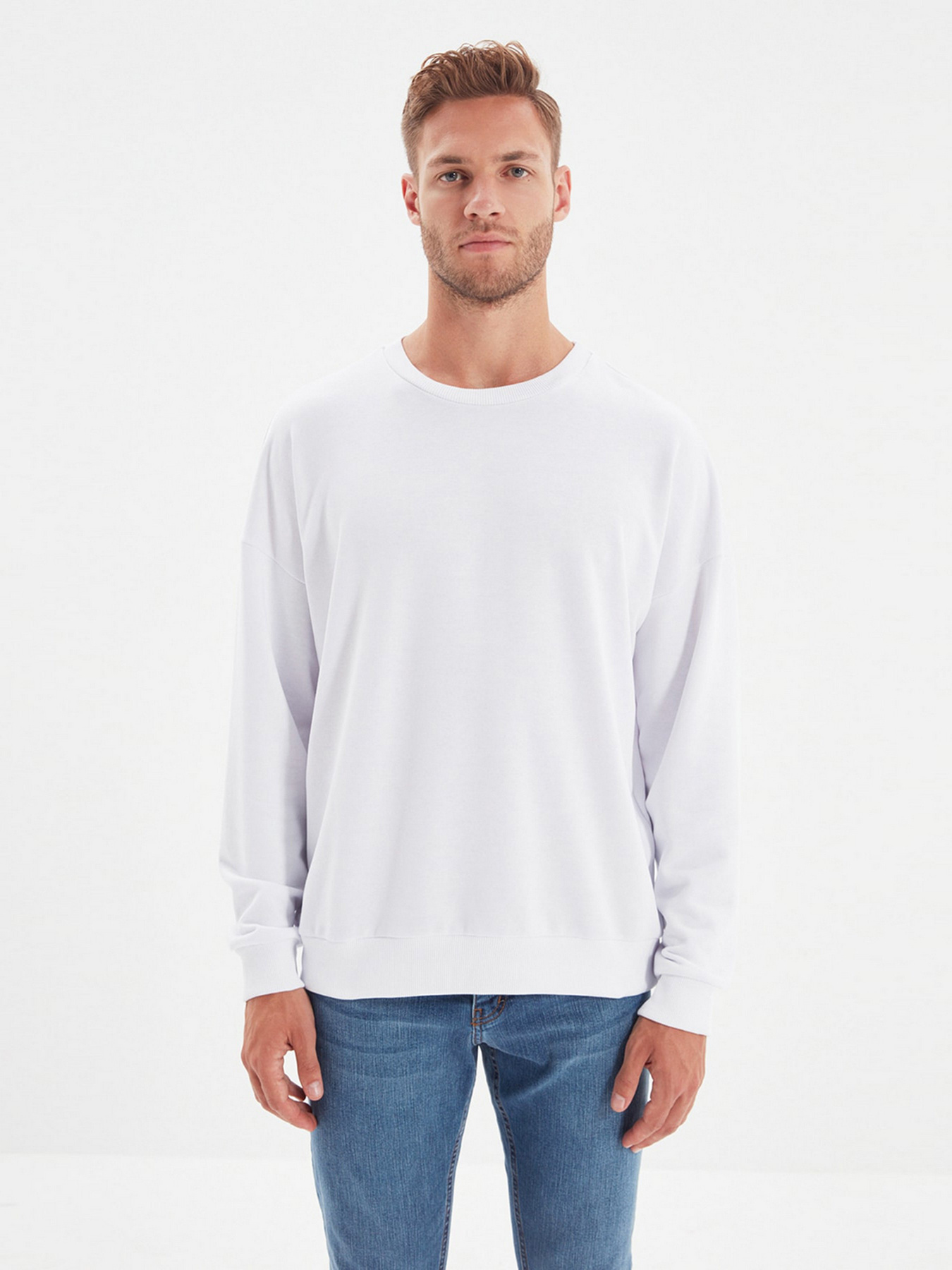 Свитшот Trendyol модель TMNAW22SW0612/Beyaz Фото