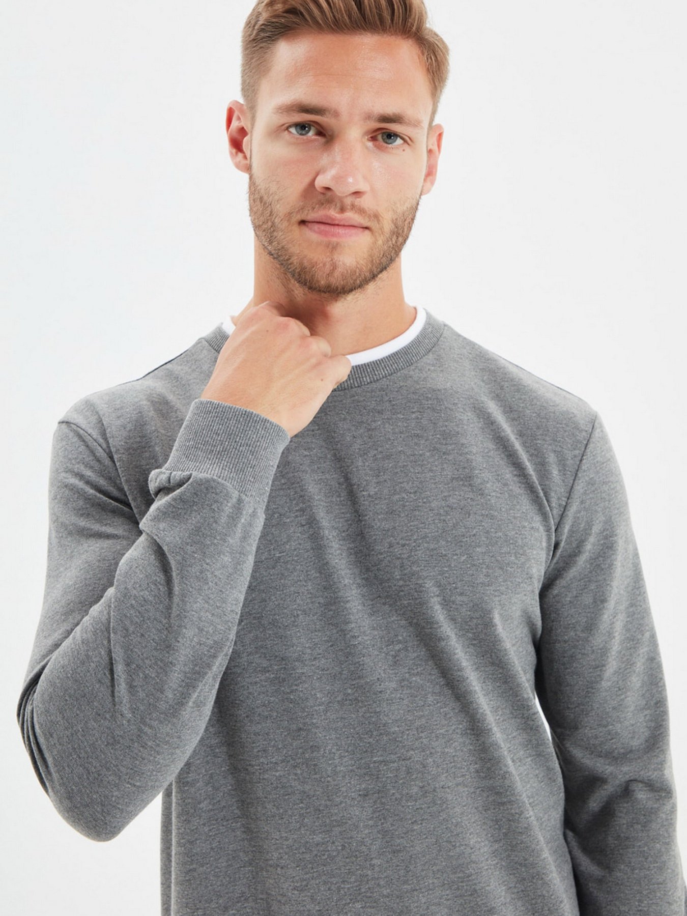 Свитшот Trendyol модель TMNAW22SW0658/Antrasit Фото