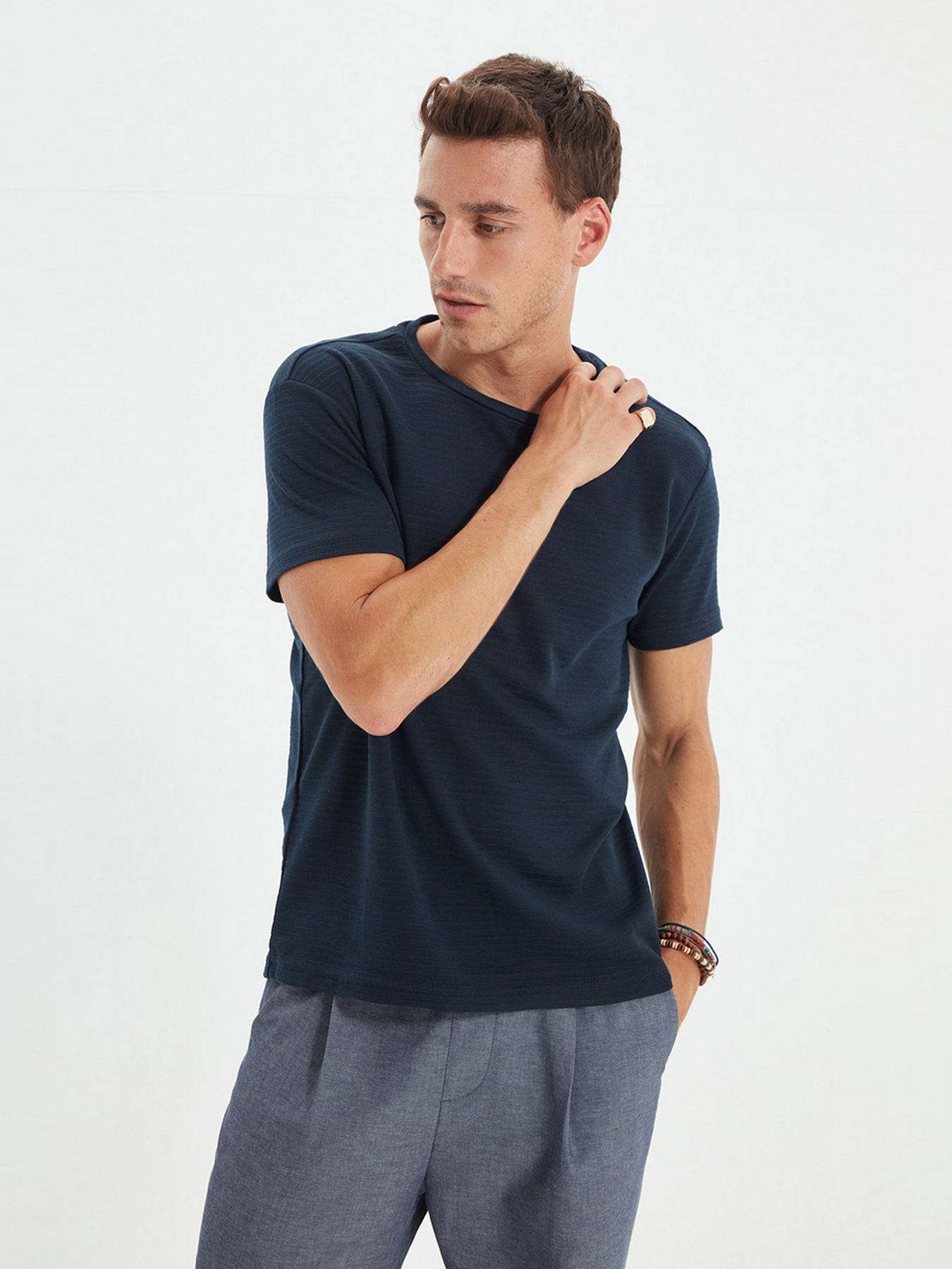 Футболки и поло Trendyol модель TMNAW22TS0016/Lacivert Фото