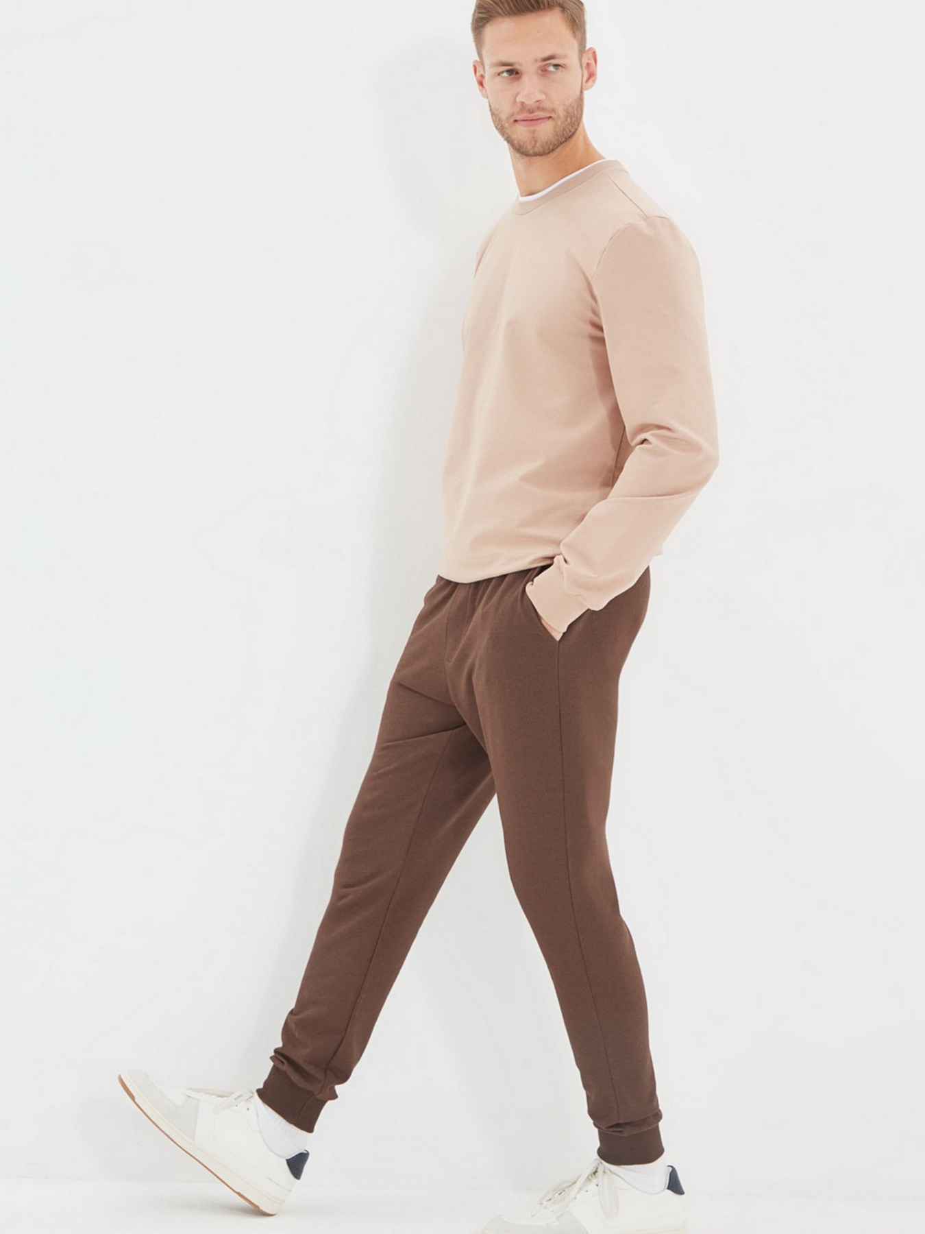 Спортивні штани Trendyol модель TMNSS20EA0053/Kahverengi Фото