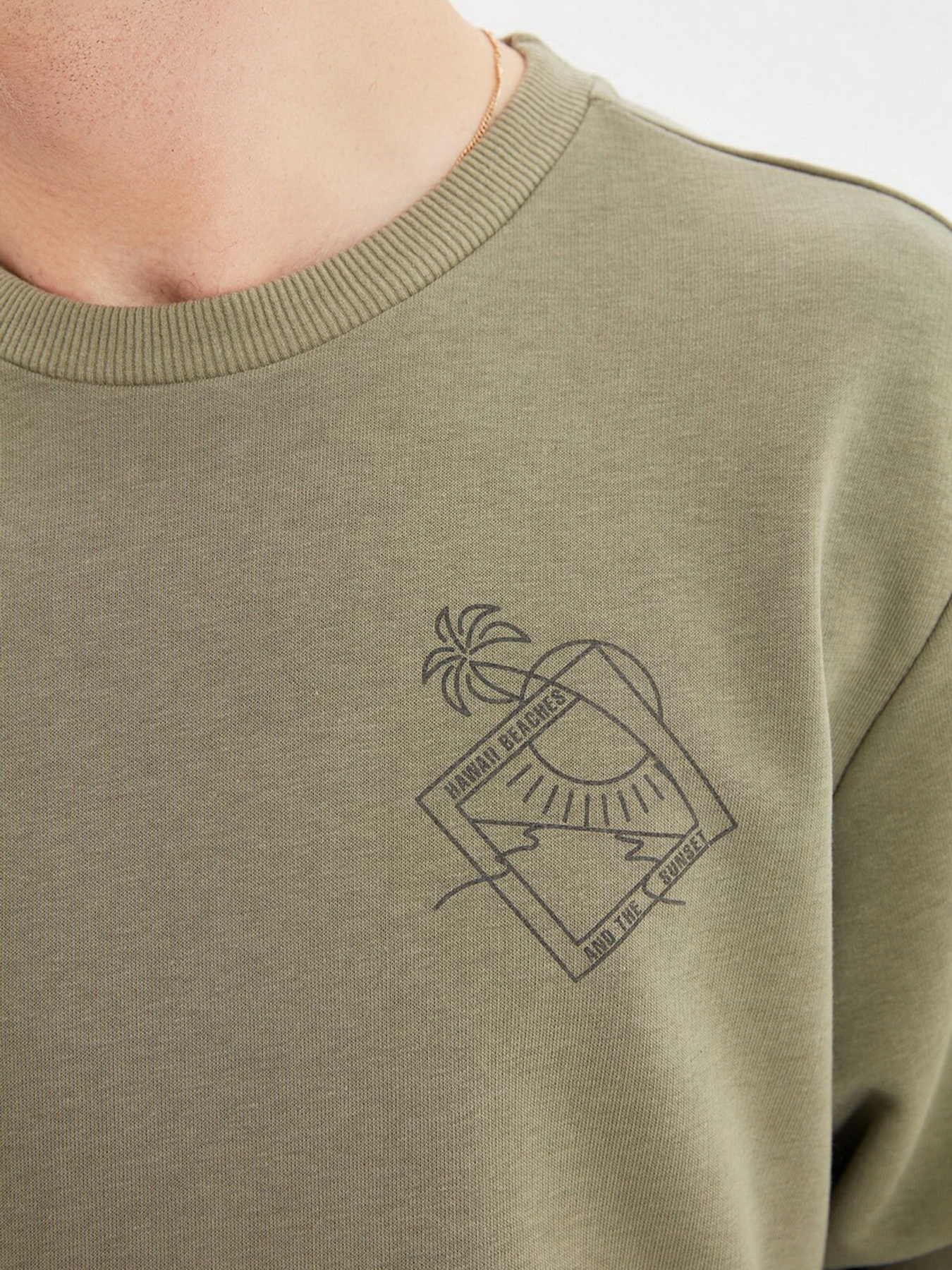 Свитшот Trendyol модель TMNAW22SW0196/Haki Фото