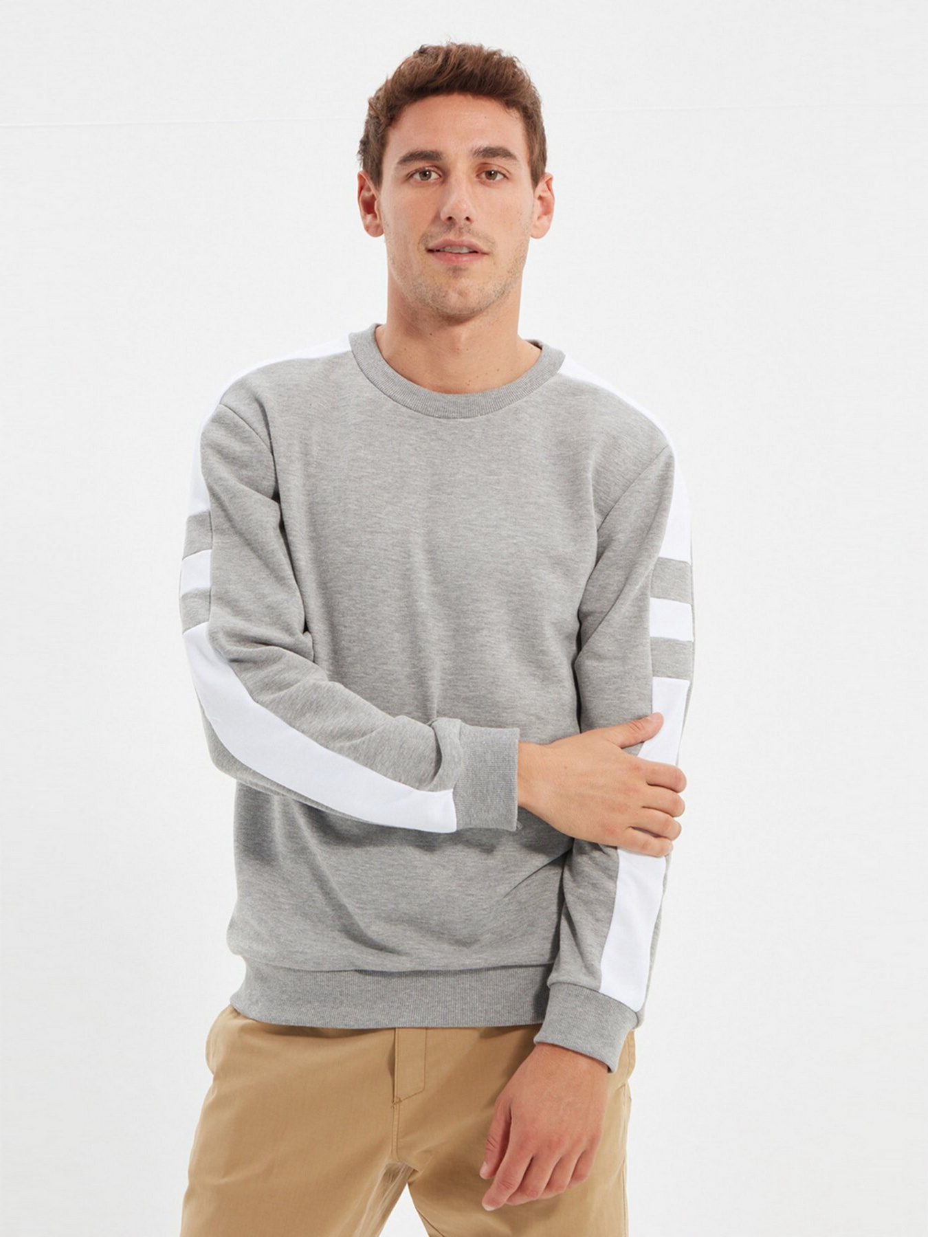 Свитшот Trendyol модель TMNAW22SW1092/Gri Свитшот Trendyol модель TMNAW22SW1092/Gri Фото