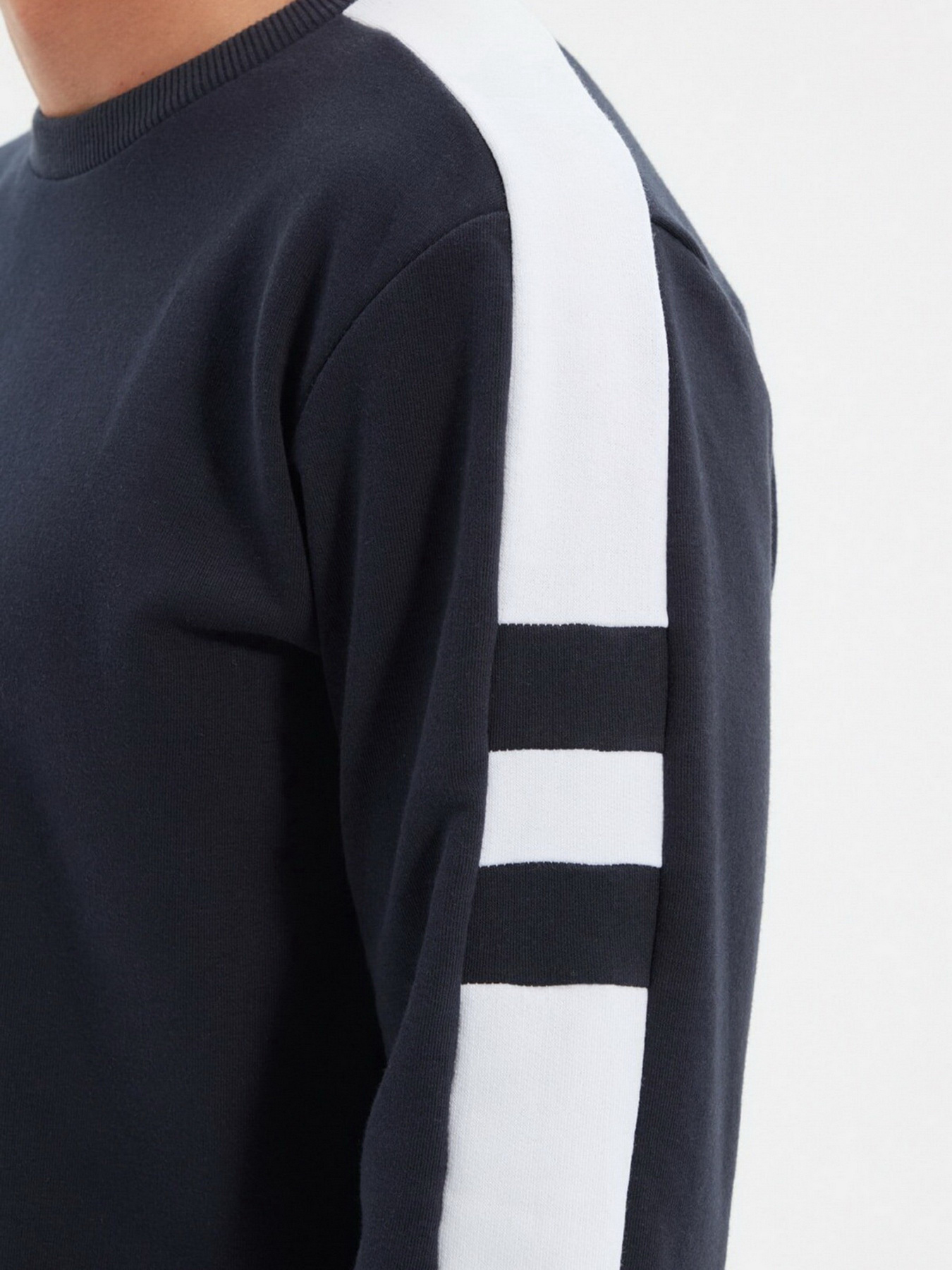 Світшот Trendyol модель TMNAW22SW1092/Lacivert Фото