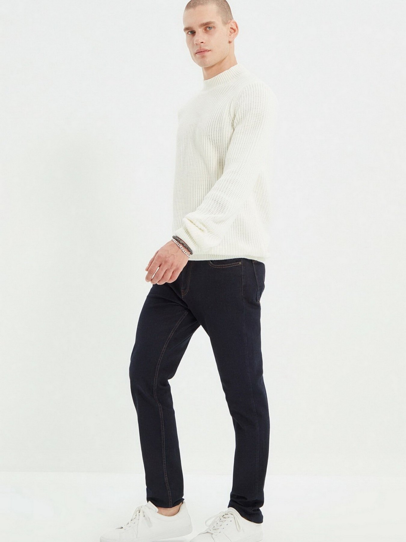 Скіні джинси Trendyol Skinny модель TMNAW22JE0540/Lacivert Фото