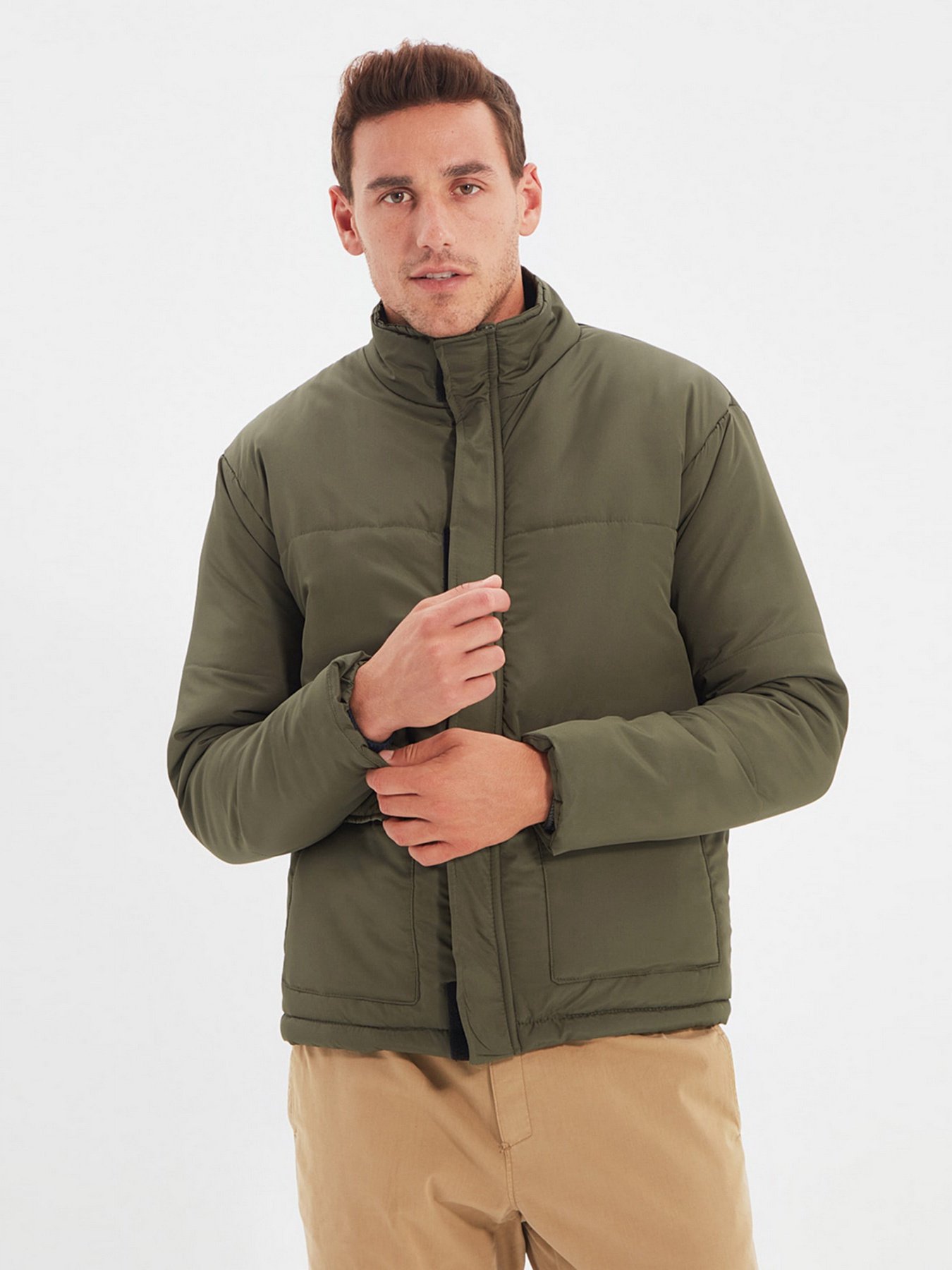 Демисезонная куртка Trendyol модель TMNAW22MO0090/Koyu Haki Фото