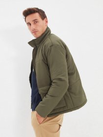 Демисезонная куртка Trendyol модель TMNAW22MO0090/Koyu Haki Фото