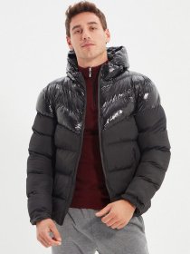 Демісезонна куртка Trendyol модель TMNAW22MO0133/Siyah Фото