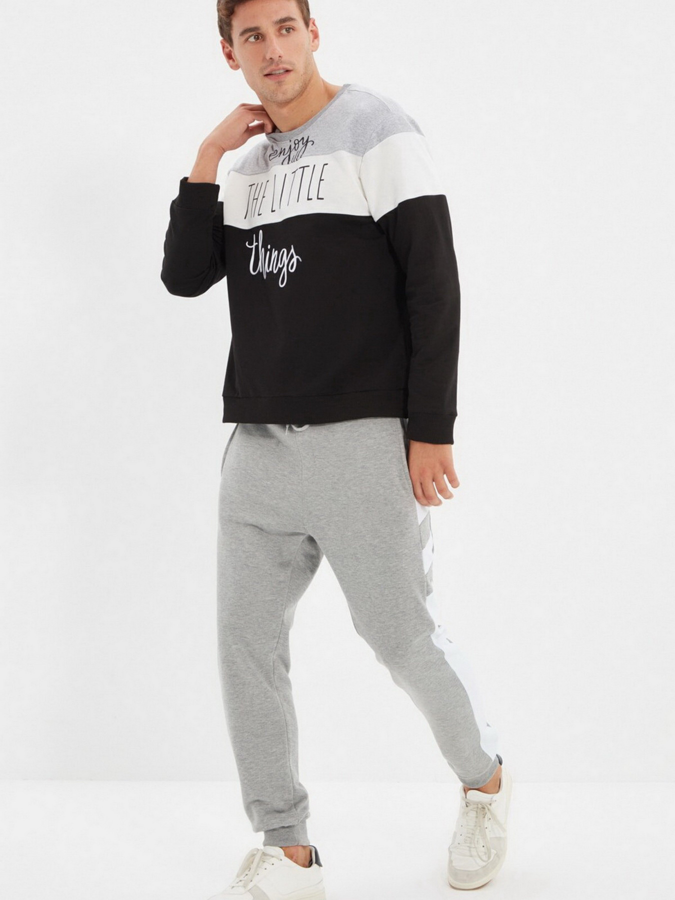 Штаны спортивные Trendyol модель TMNAW22EA0219/Gri Фото