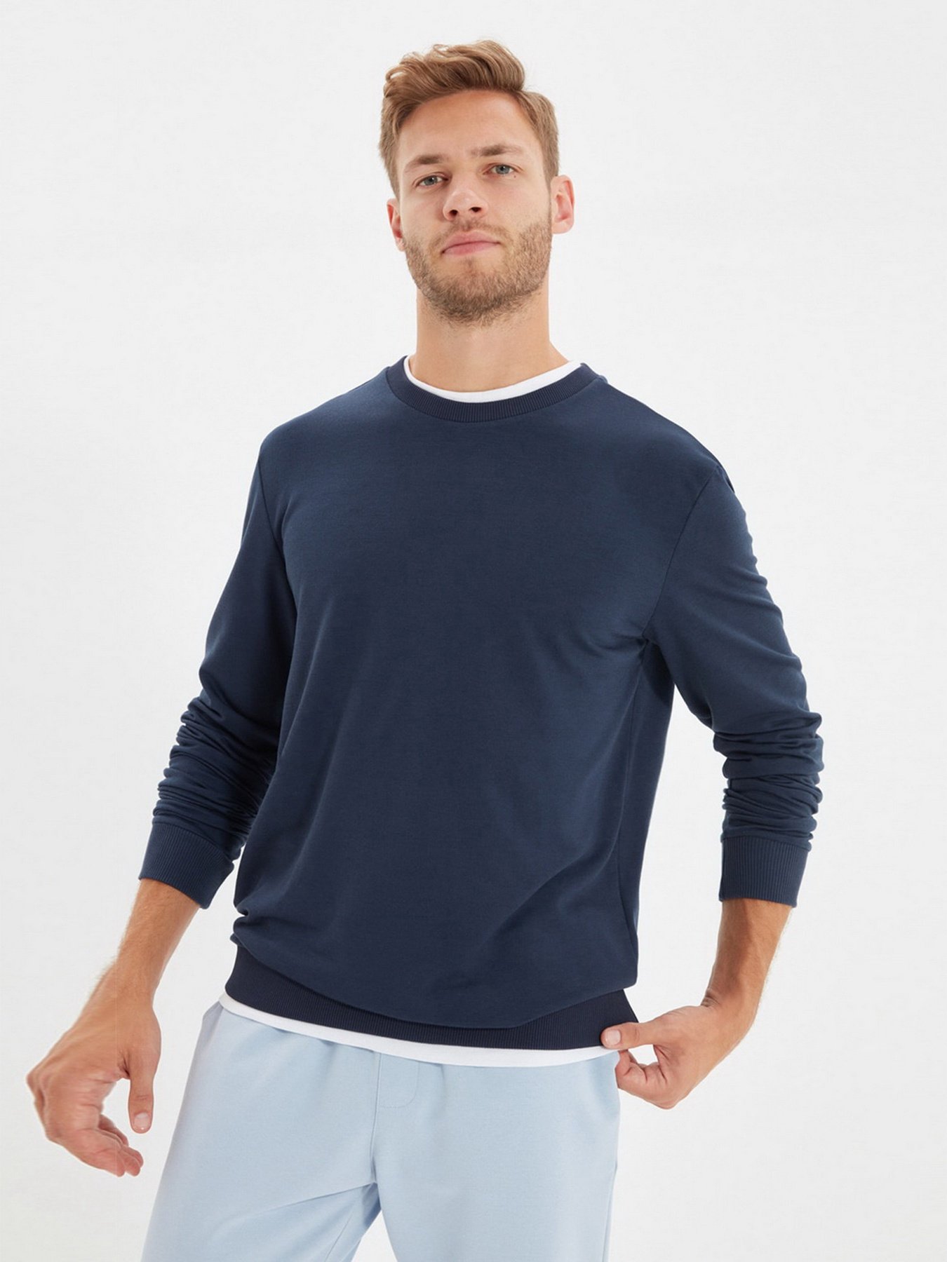 Свитшот Trendyol модель TMNAW22SW0658/Lacivert Фото