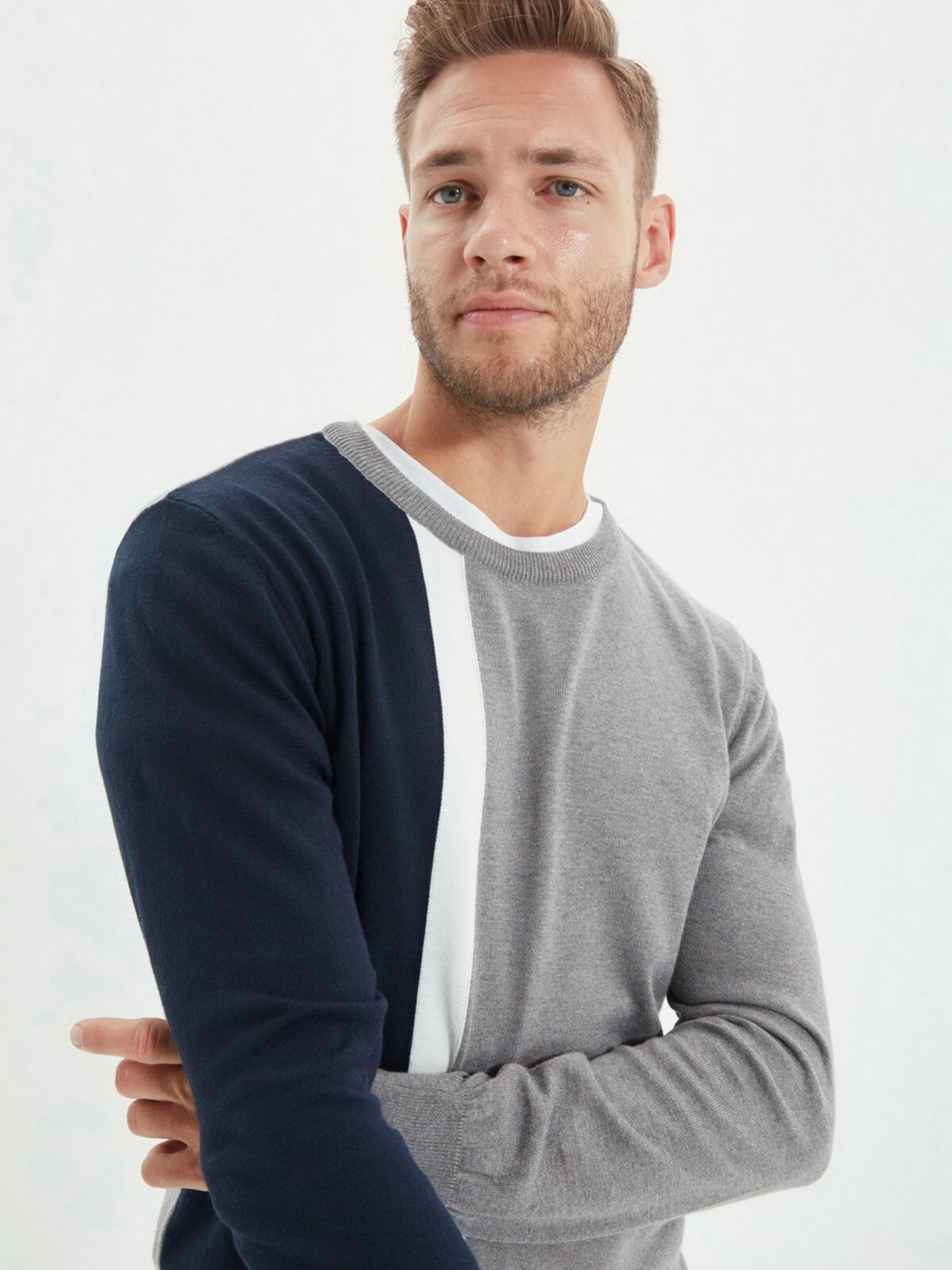 Джемпер Trendyol модель TMNAW21KZ0566/Lacivert Фото