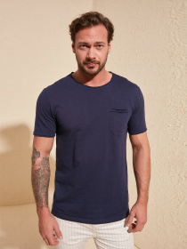 Футболки и поло Trendyol модель TMNSS20TS0305/Lacivert Футболки и поло Trendyol модель TMNSS20TS0305/Lacivert Фото