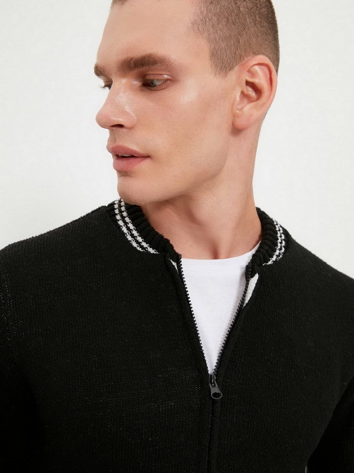 Кардиган Trendyol модель TMNAW22HI0076/Siyah Фото