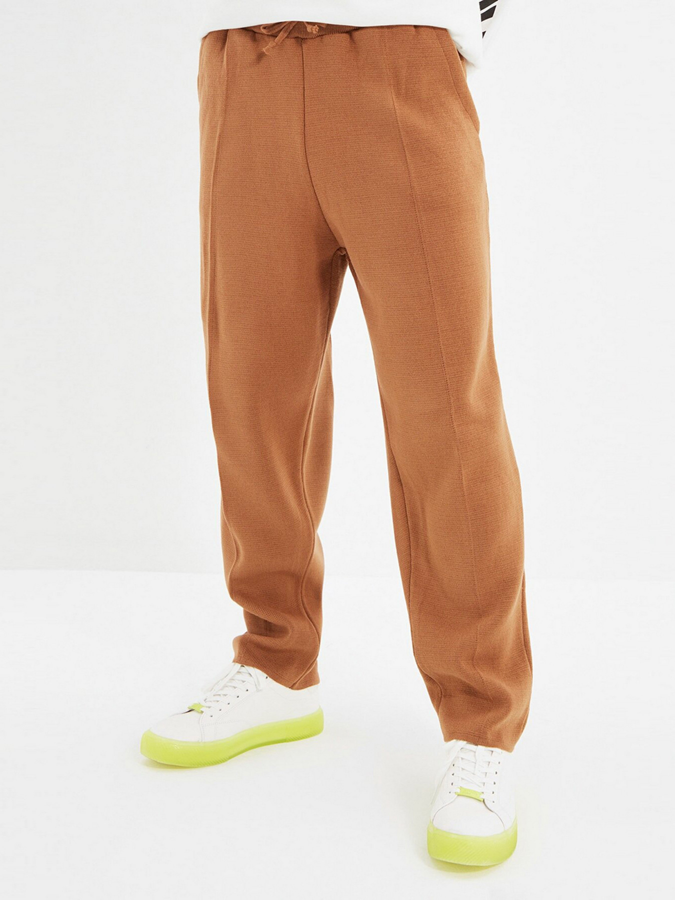 Джоггеры Trendyol модель TMNAW22PL0001/Tarcin Фото