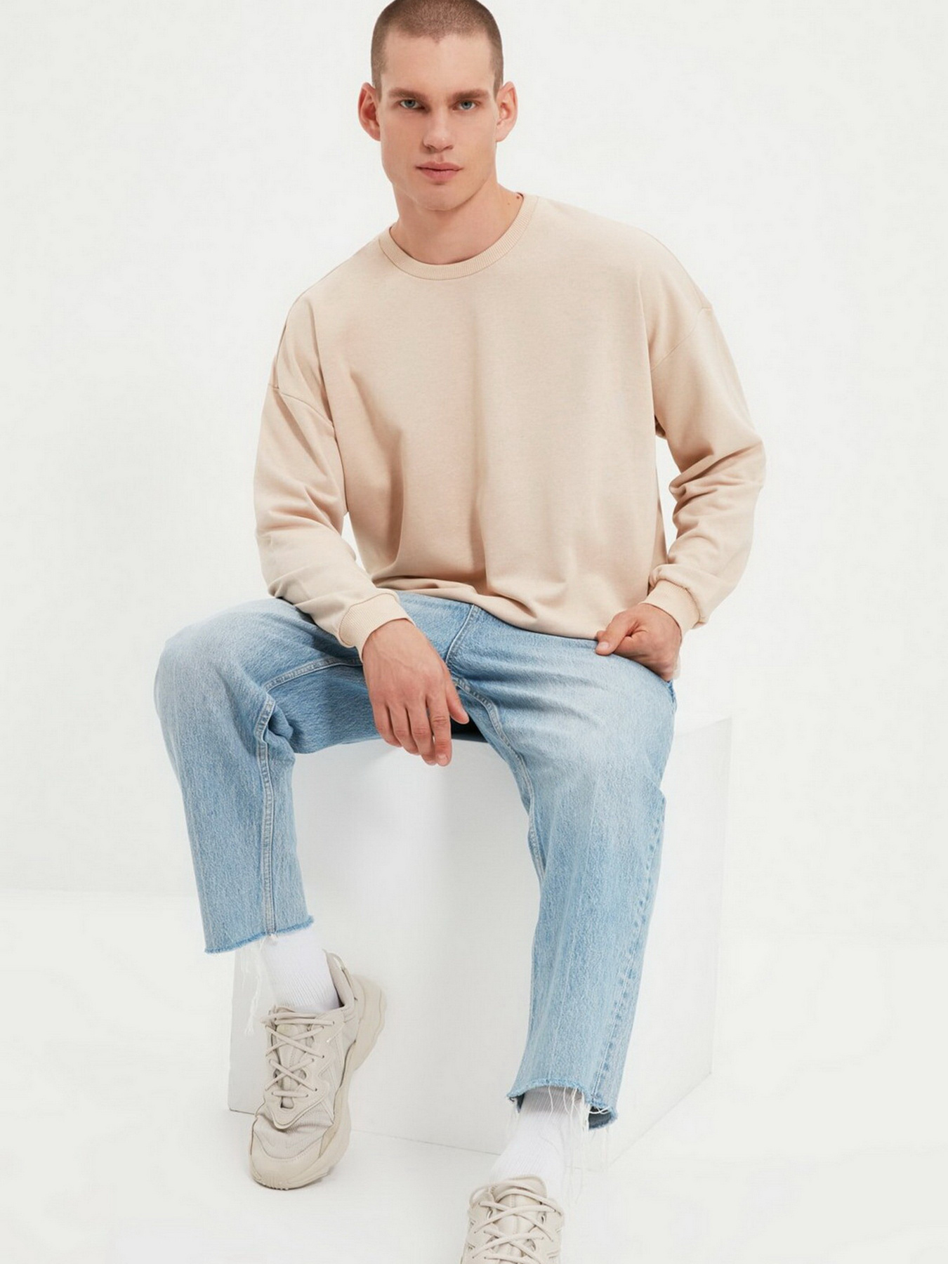 Світшот Trendyol модель TMNAW22SW0612/Tas Фото