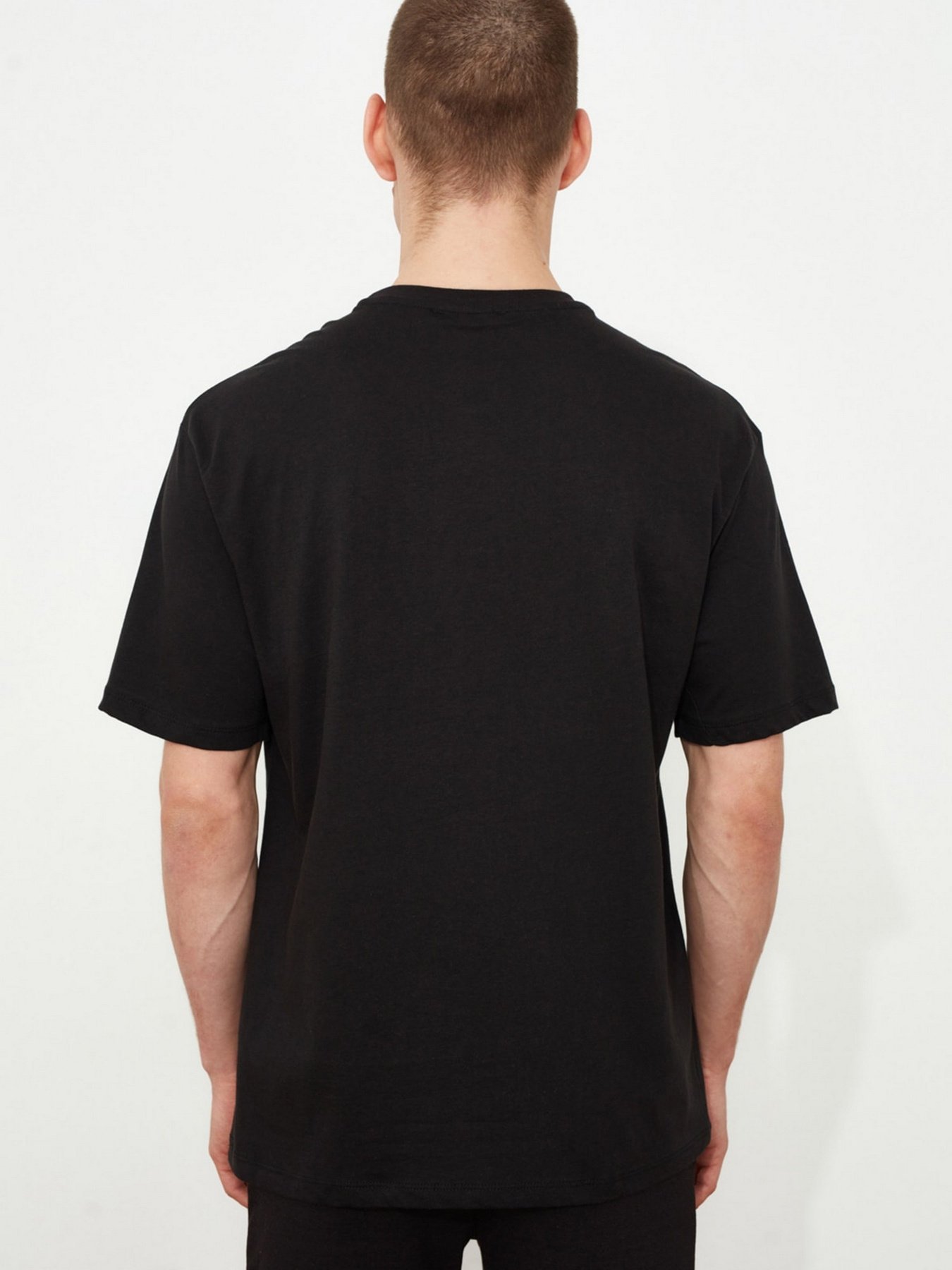 Футболки і поло Trendyol модель TMNSS20TS1358/Siyah Фото