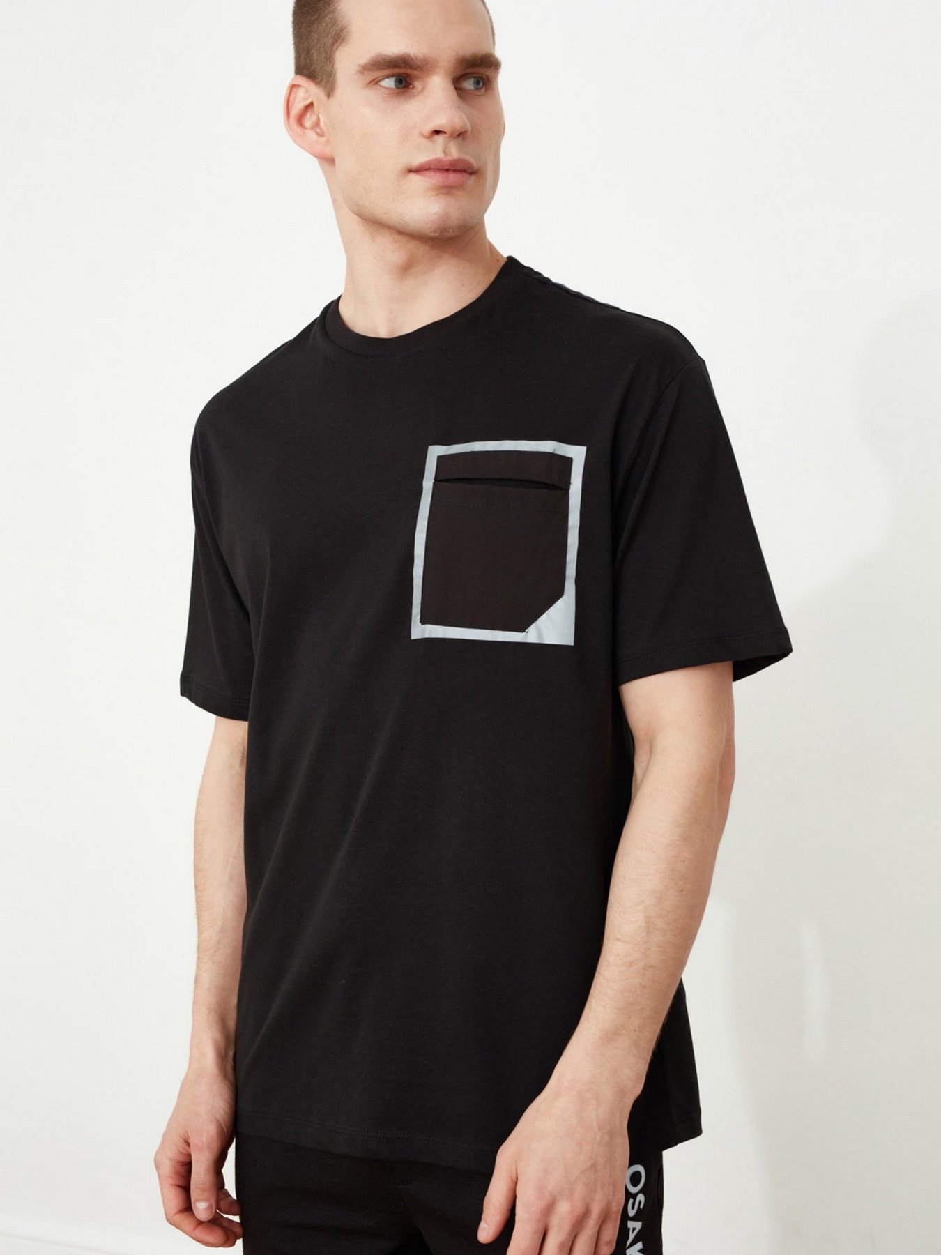 Футболки і поло Trendyol модель TMNSS20TS1358/Siyah Фото