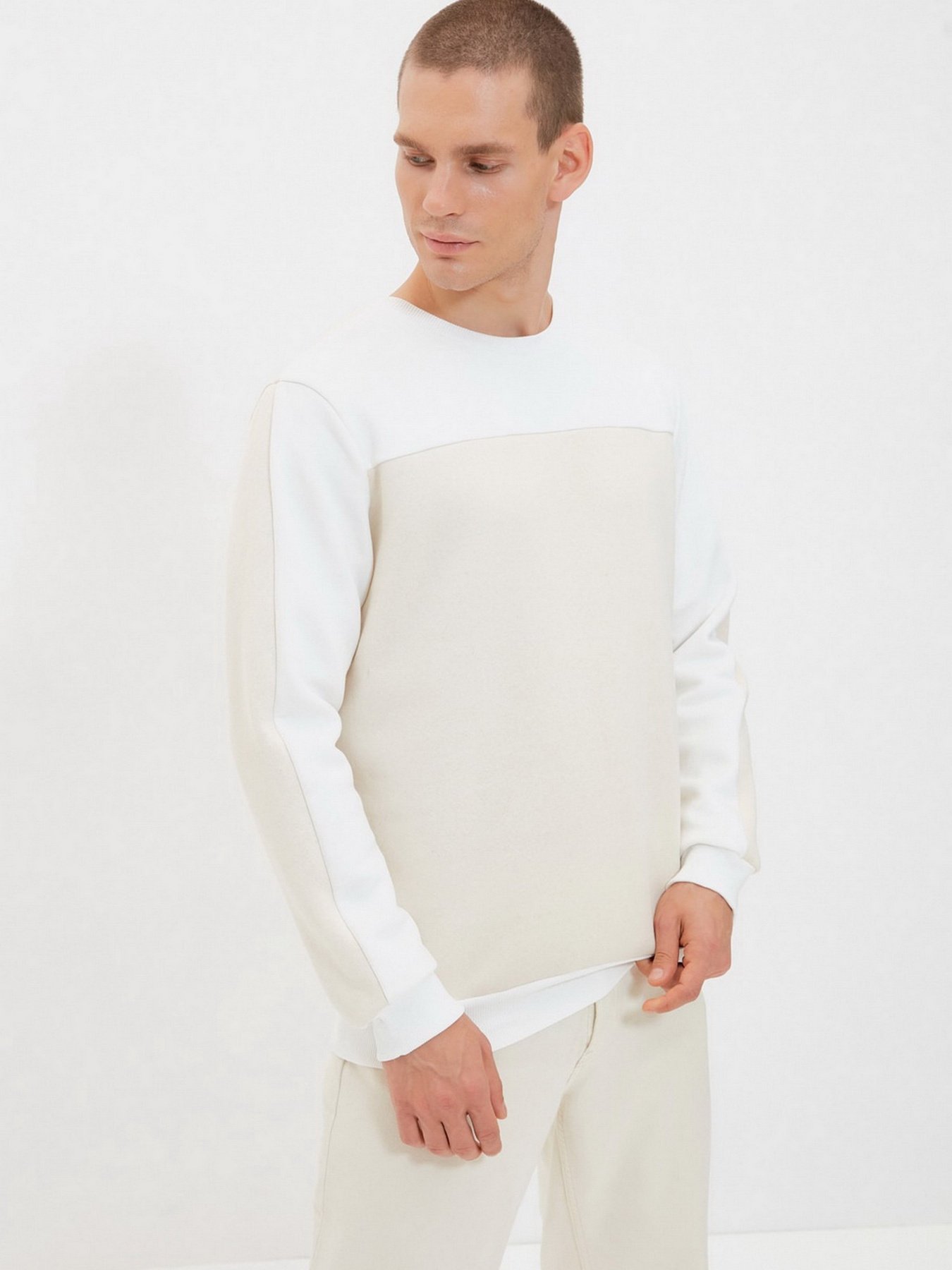 Свитшот Trendyol модель TMNAW21SW1016/Bej Фото