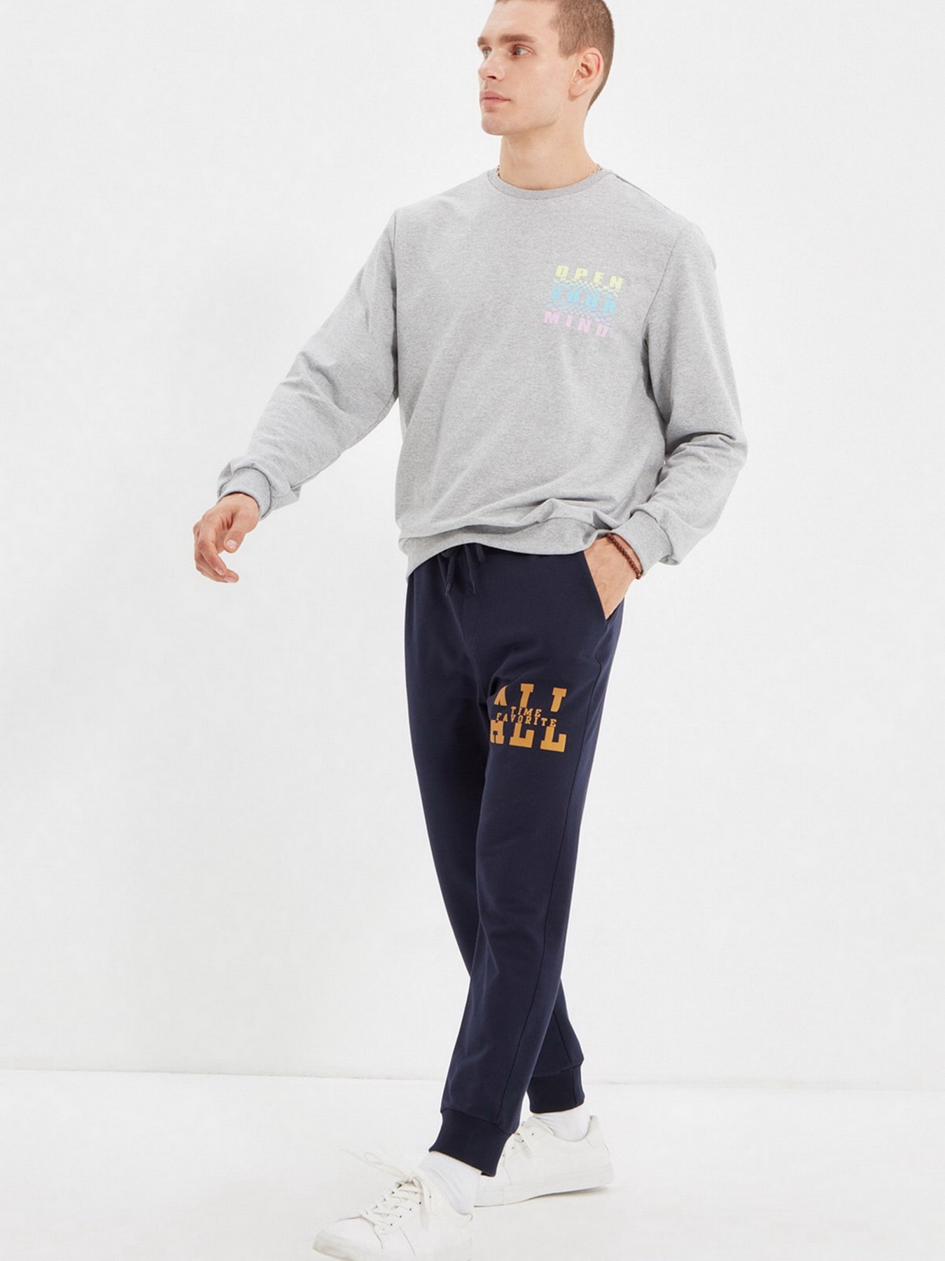 Спортивні штани Trendyol модель TMNAW22EA0111/Lacivert Фото