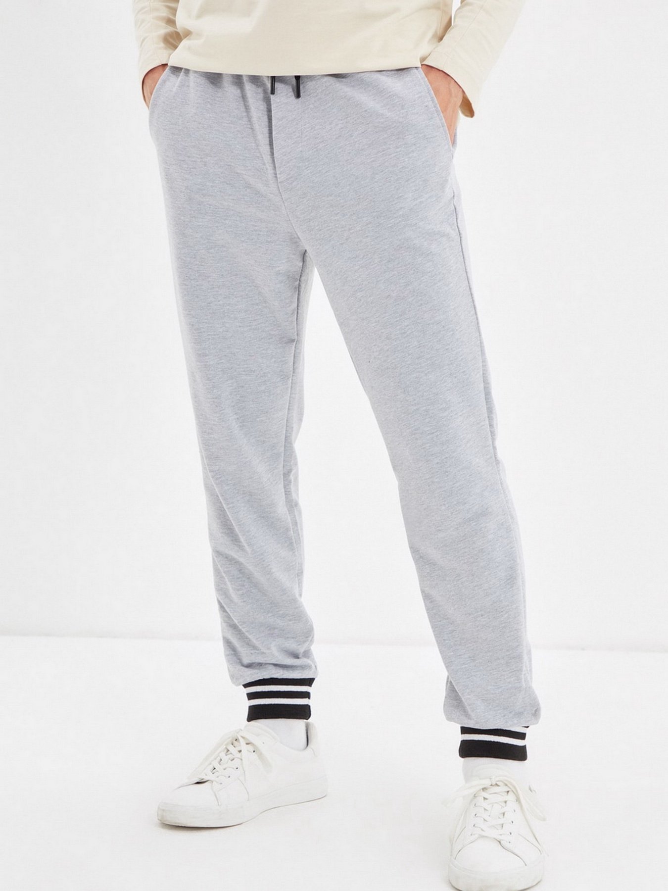 Штаны спортивные Trendyol модель TMNAW22EA0126/Gri Фото