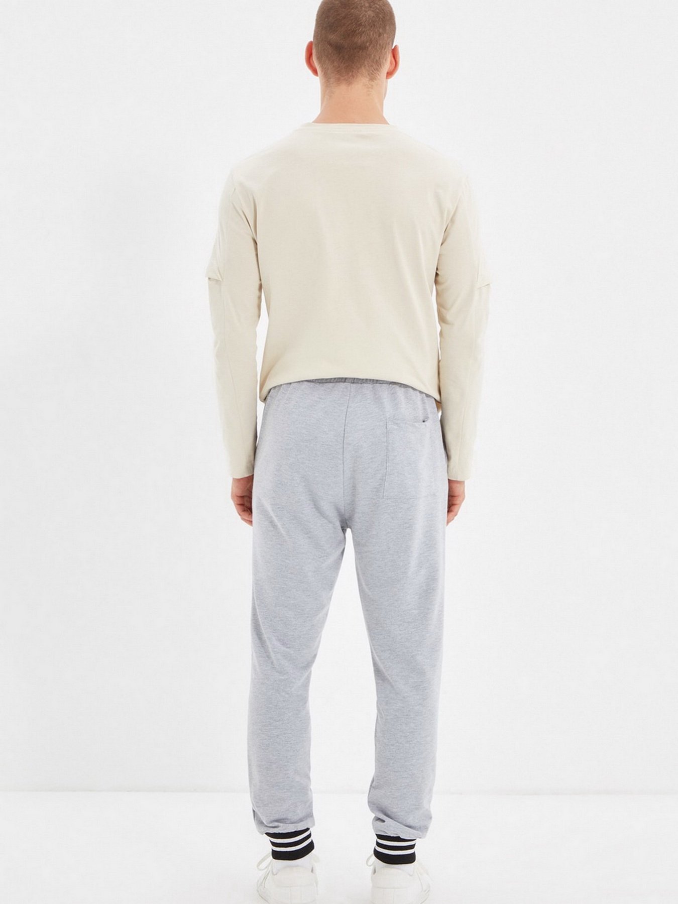 Спортивні штани Trendyol модель TMNAW22EA0126/Gri Фото