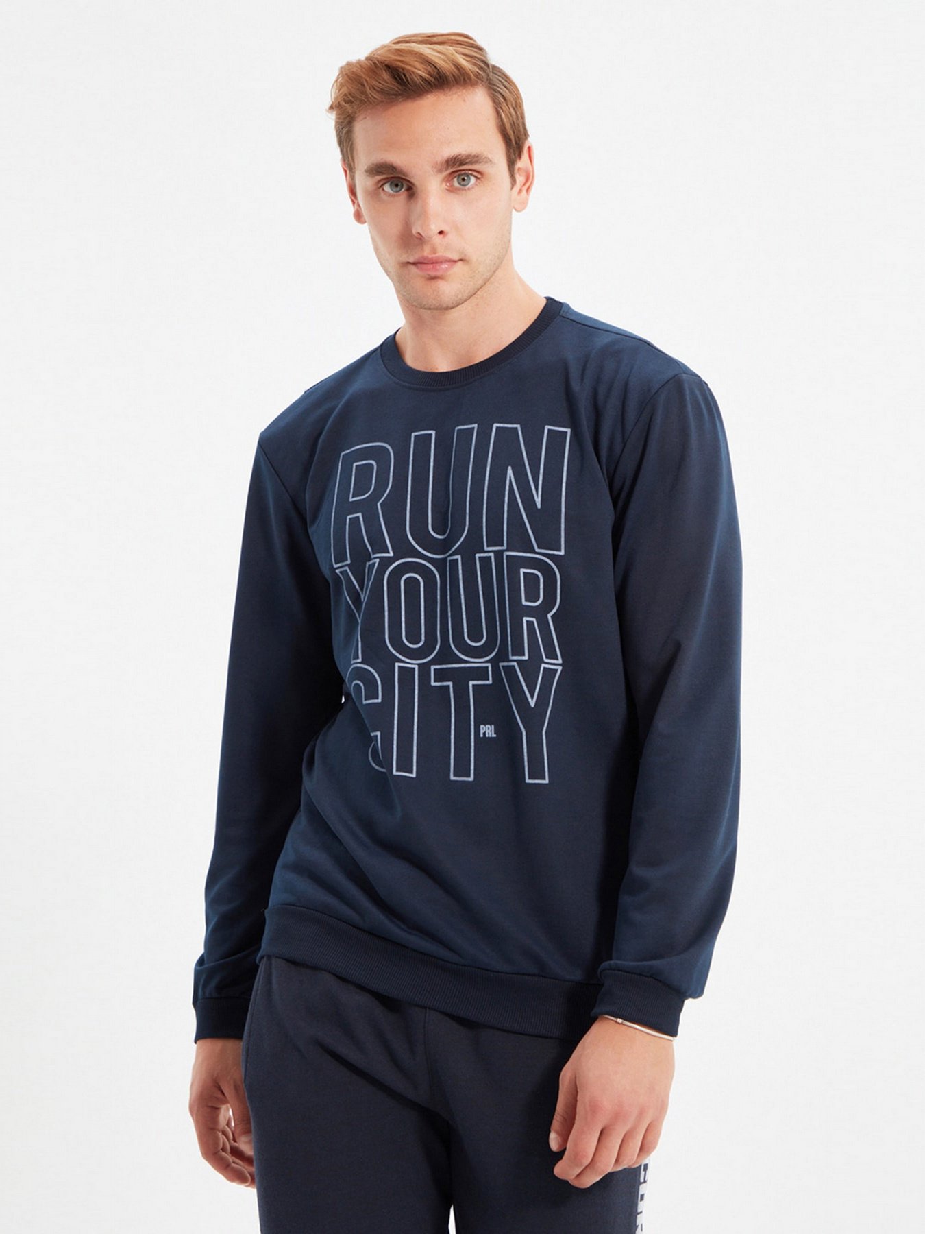 Свитшот Trendyol модель TMNAW22SW0345/Lacivert Фото