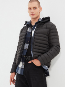 Демісезонна куртка Trendyol модель TMNAW21MO0013/Siyah Фото