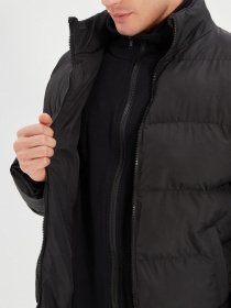 Зимняя куртка Trendyol модель TMNAW22MO0125/Siyah Зимняя куртка Trendyol модель TMNAW22MO0125/Siyah Фото