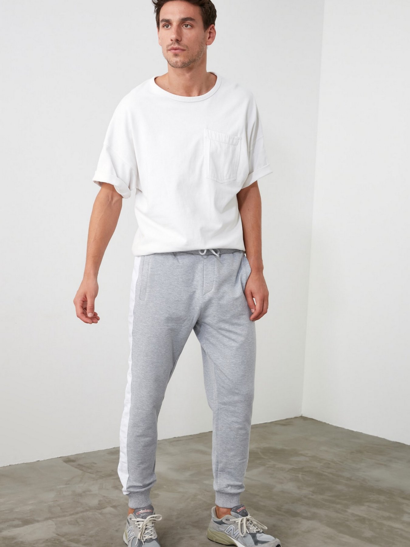 Штани спортивні Trendyol модель TMNSS20EA0074/Gri Фото