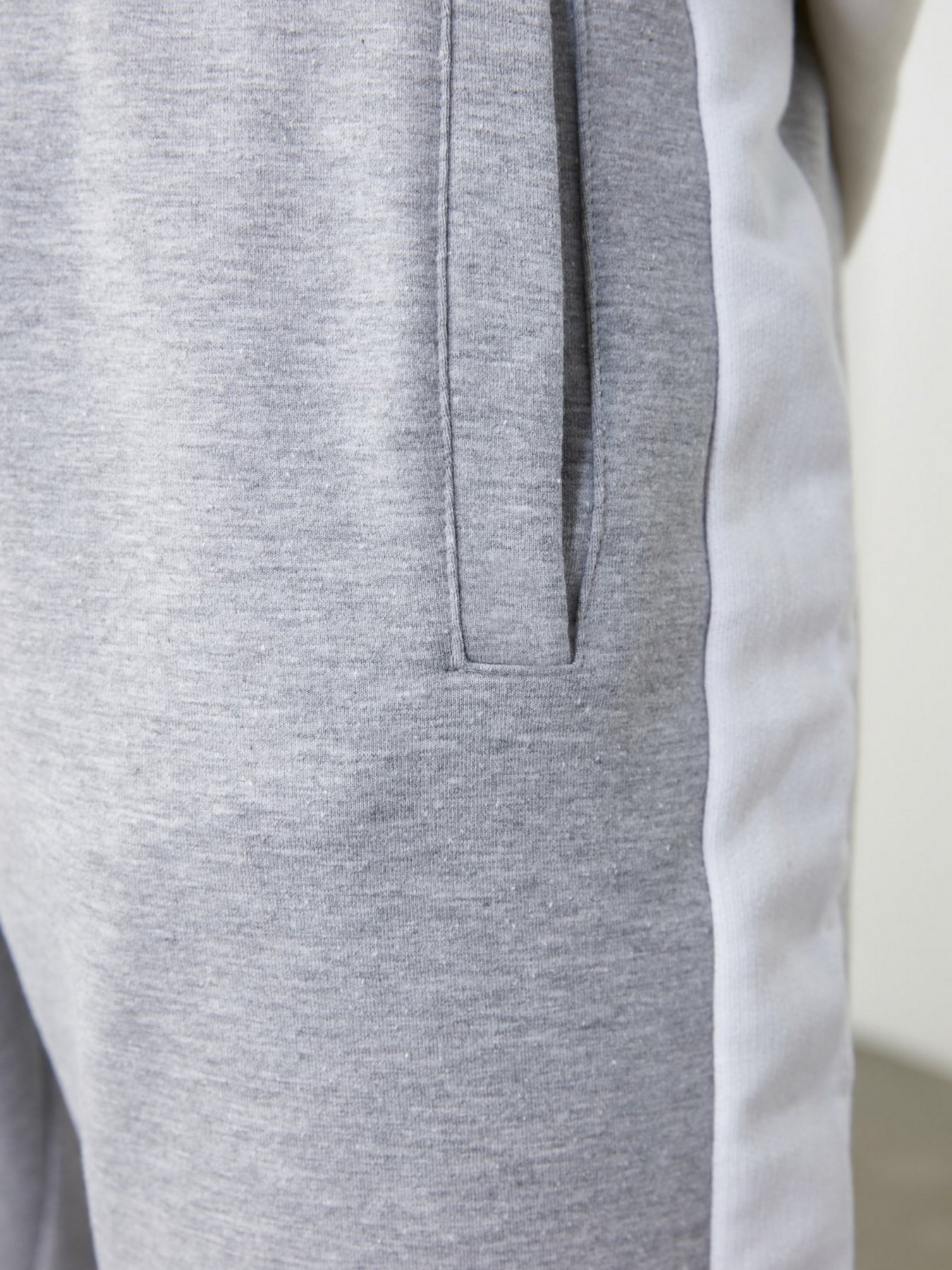 Штани спортивні Trendyol модель TMNSS20EA0074/Gri Фото