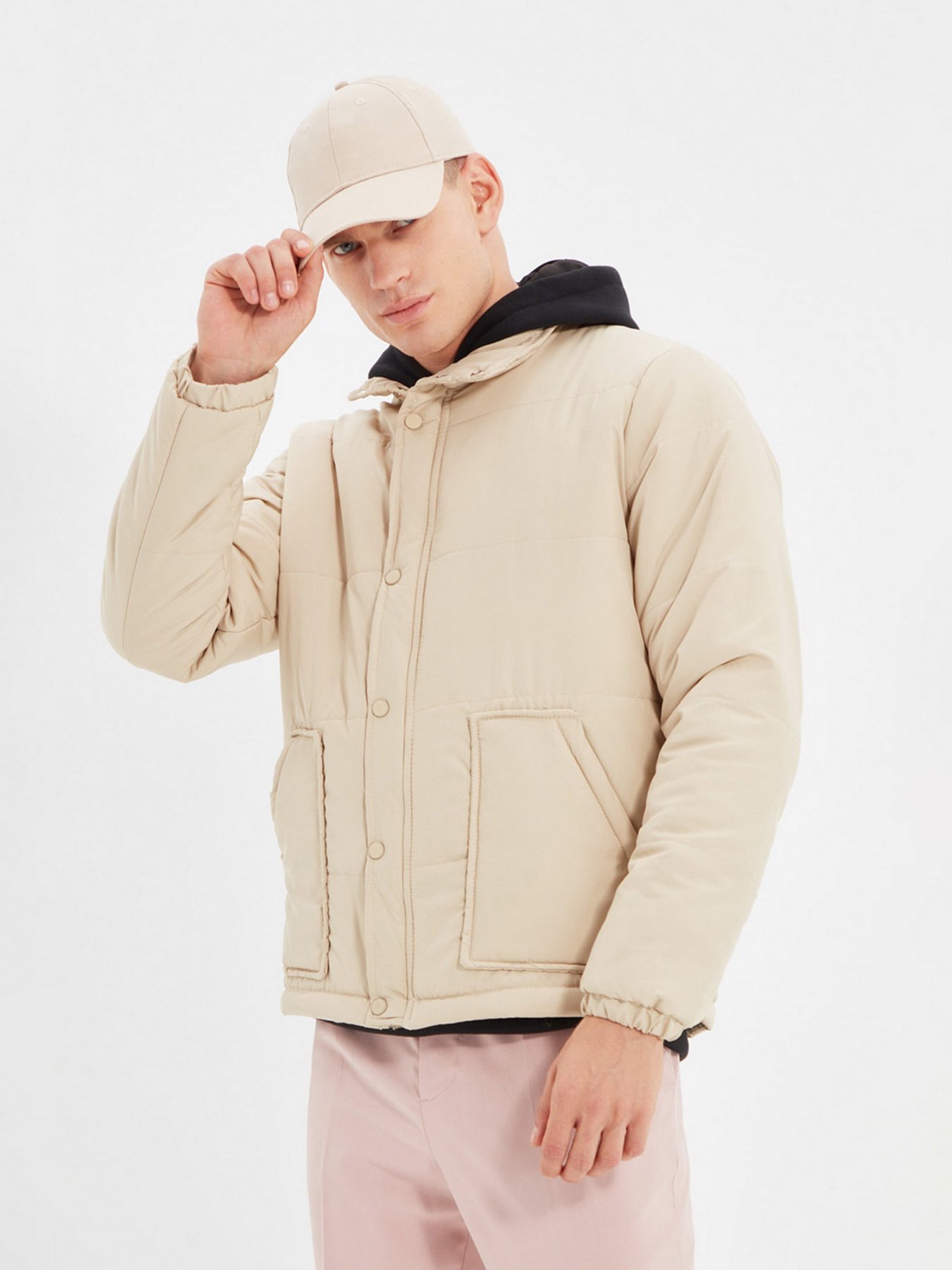 Зимняя куртка Trendyol модель TMNAW22MO0131/Tas Фото