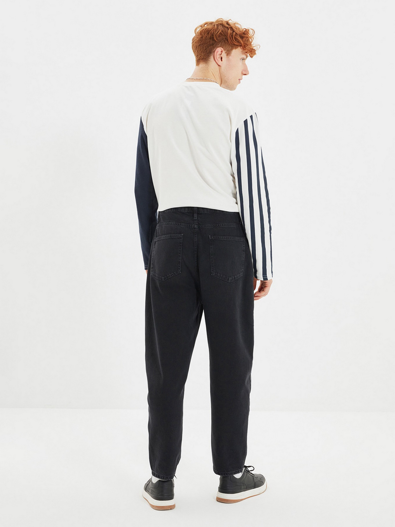 Широкие джинсы Trendyol Balloon модель TMNSS21JE0674/Siyah Фото