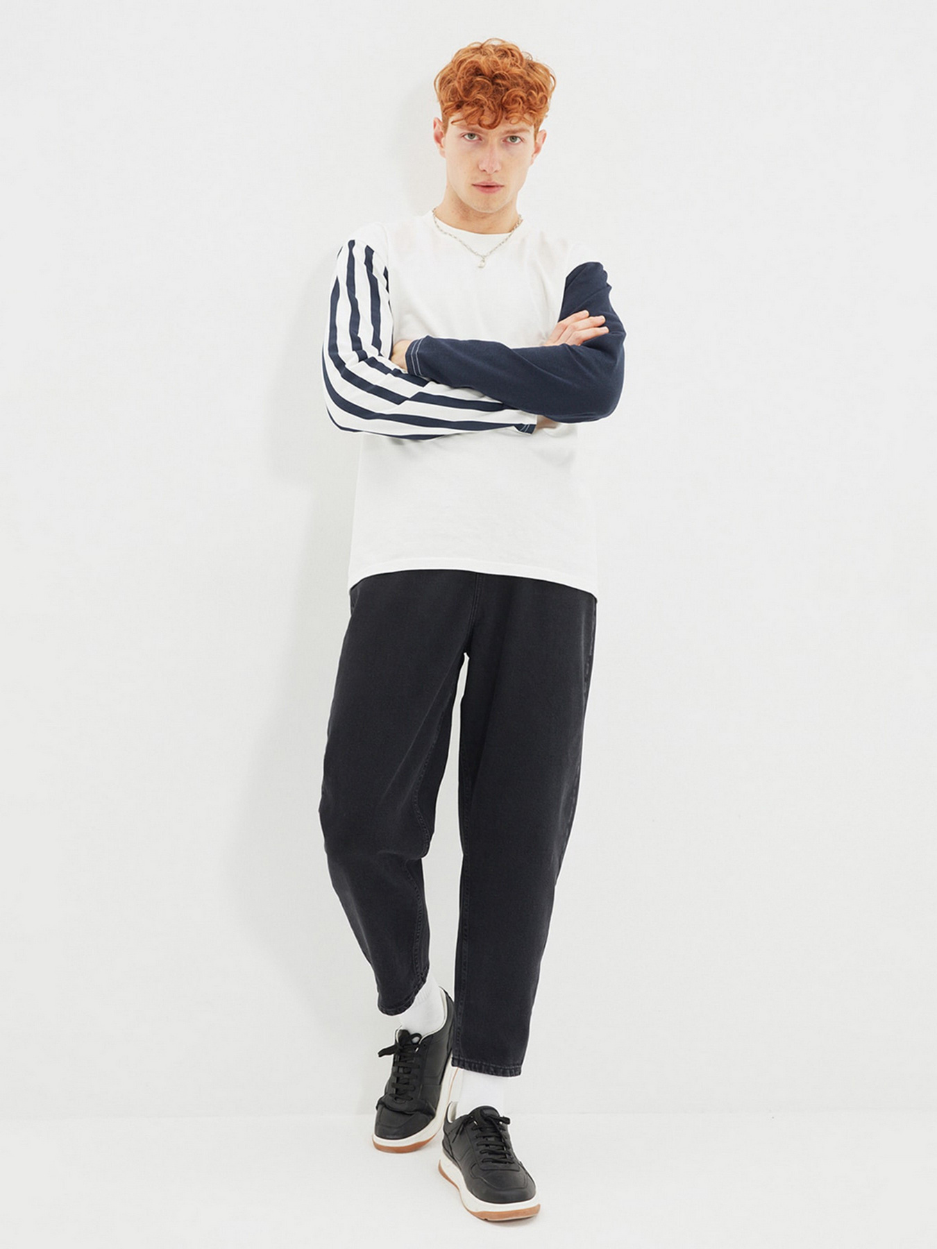 Широкие джинсы Trendyol Balloon модель TMNSS21JE0674/Siyah Фото