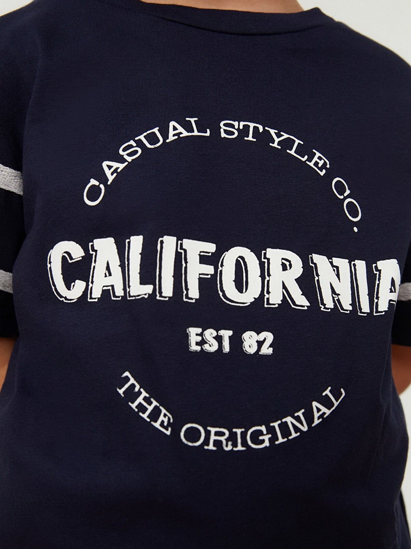 Футболка Trendyol модель TKDSS22TS0615/Lacivert Фото